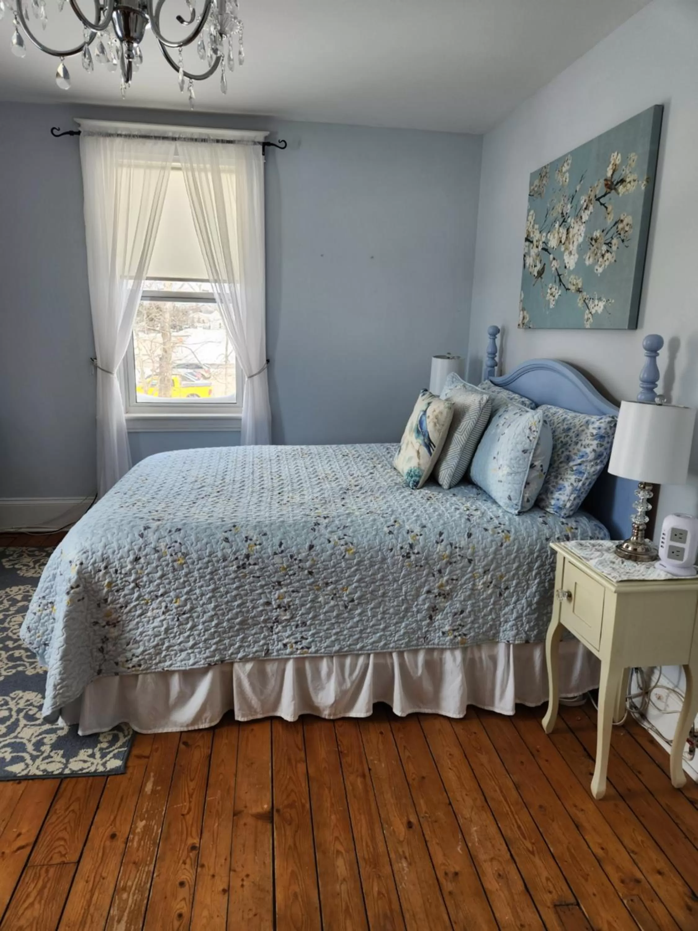 Bed in The Home Place Inn