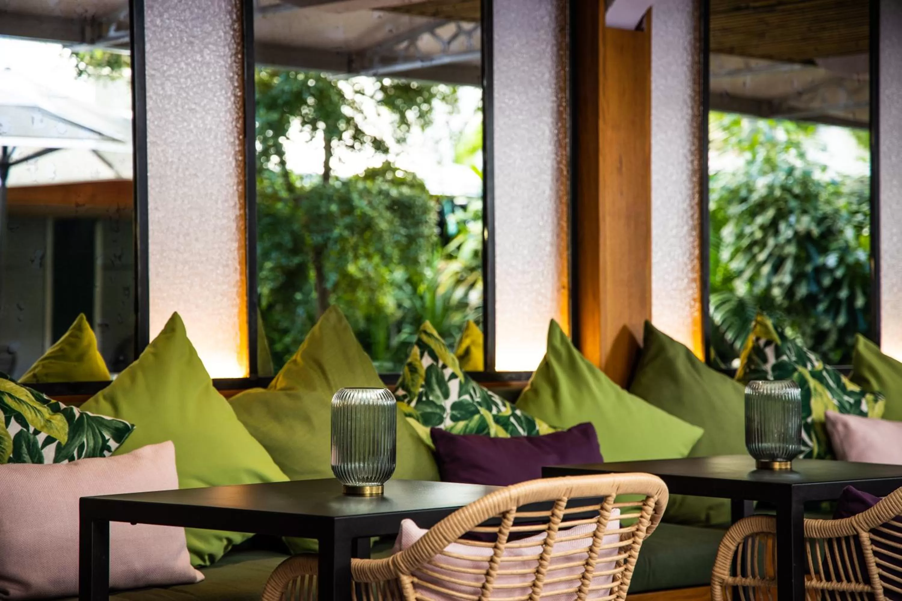 Restaurant/places to eat in Centr'Hotel