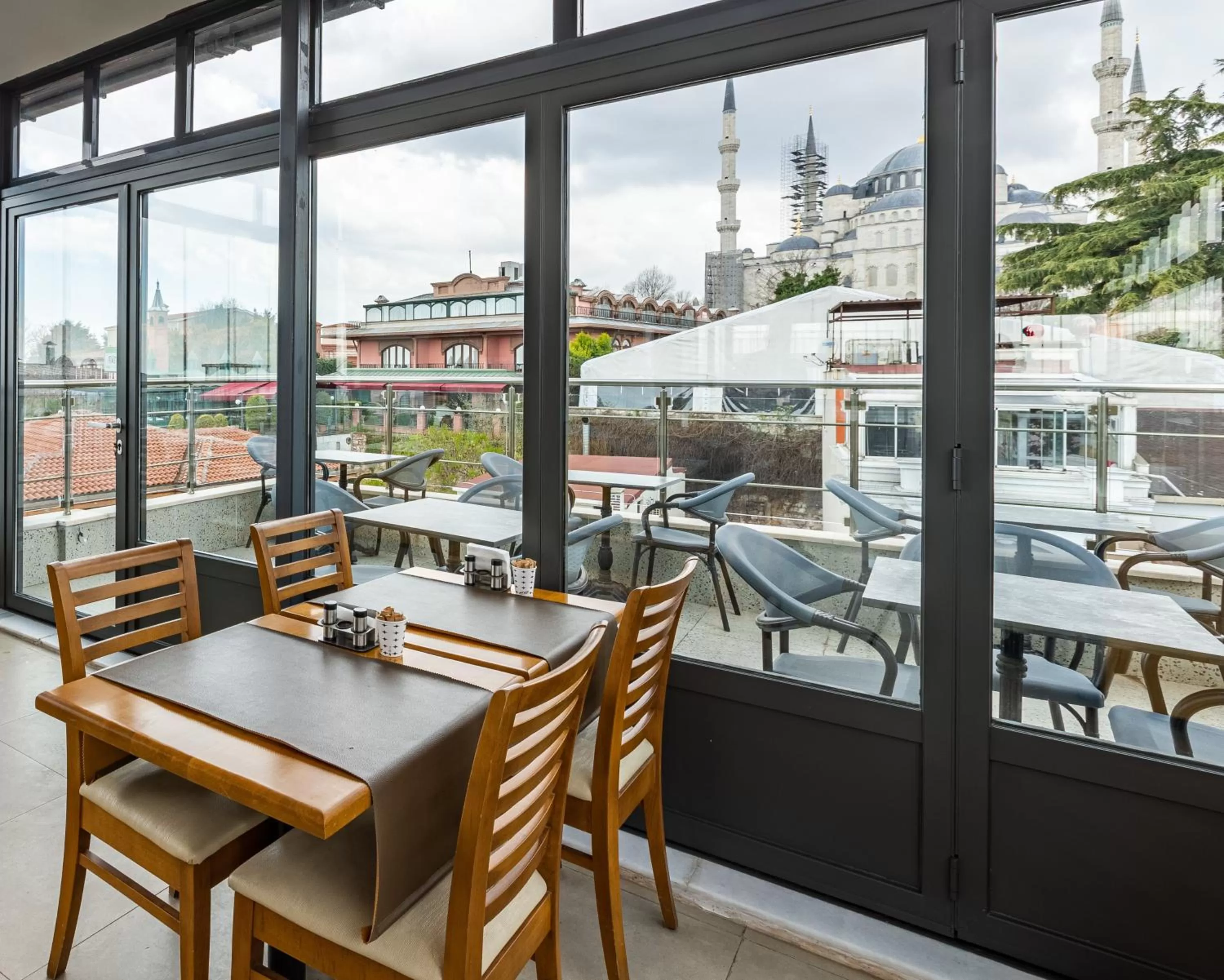 Balcony/Terrace in Seraglio Hotel & Suites