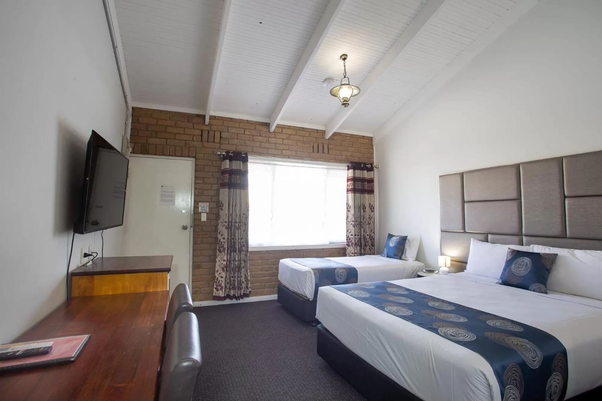 Bed in Goldfields Motel
