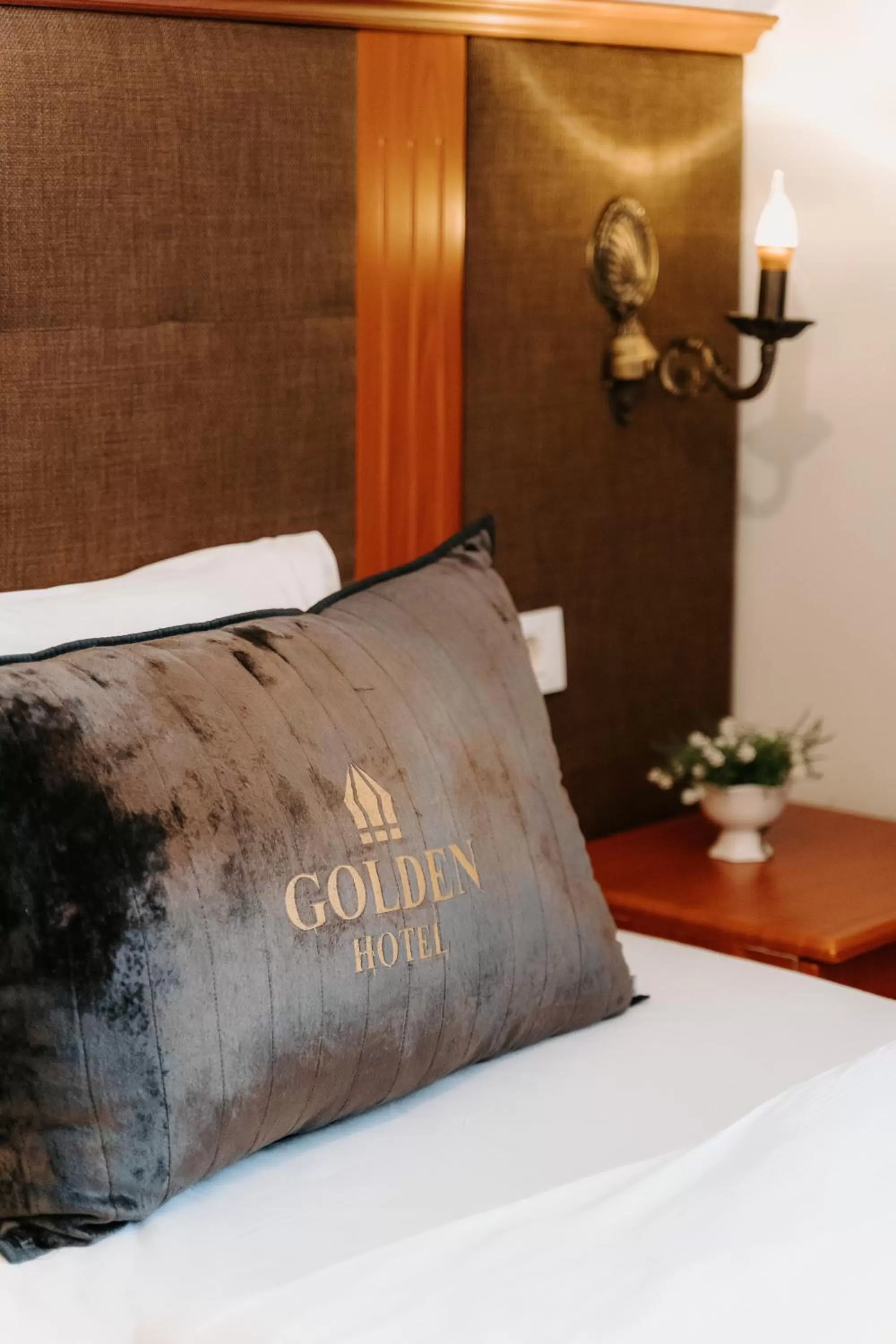 Golden Hotel