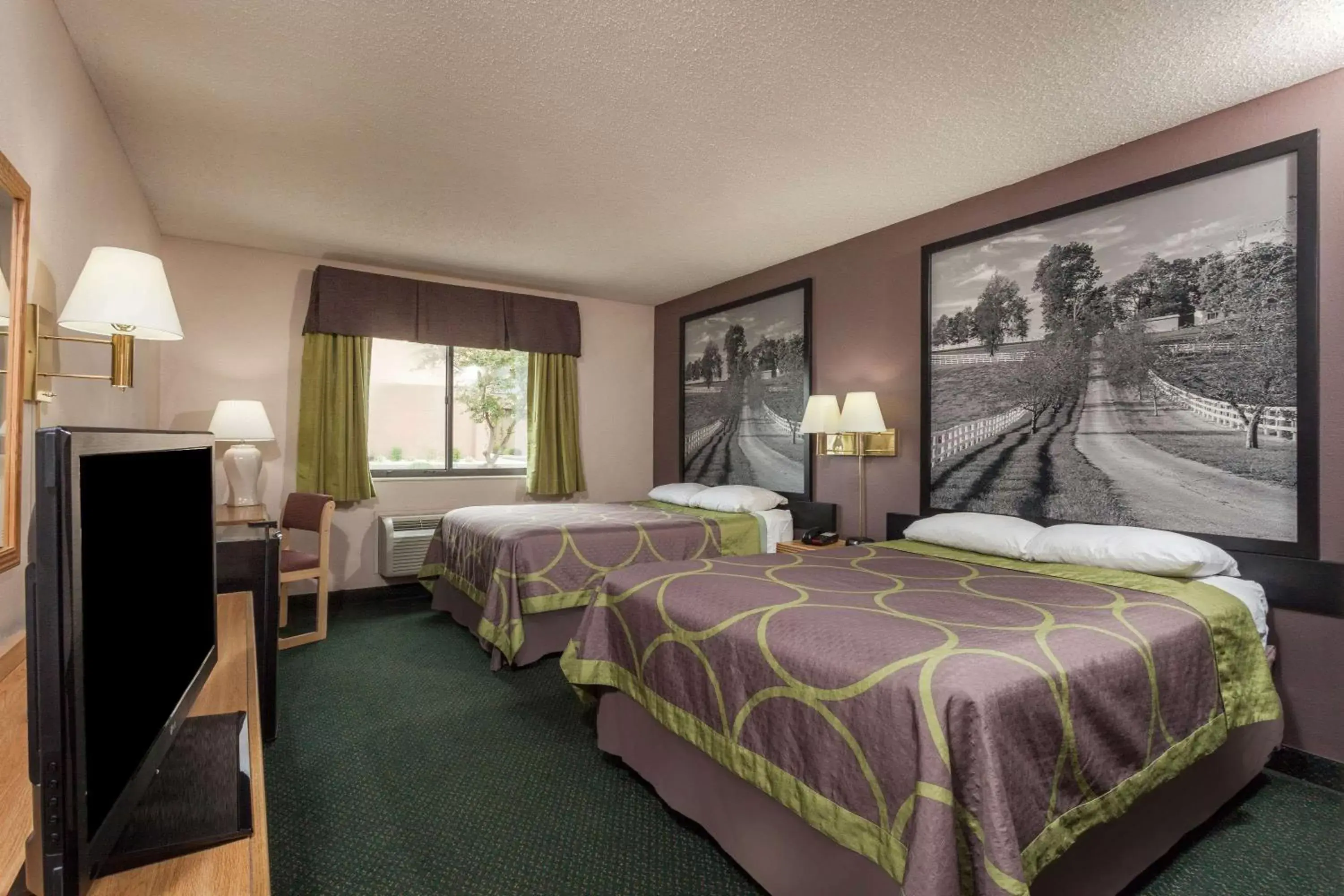 Double Room with Two Double Beds - Mobility Access/Non-Smoking in Super 8 by Wyndham Carrollton Double Room with Two Double Beds - Mobility Access/Non-Smoking in Super 8 by Wyndham Carrollton