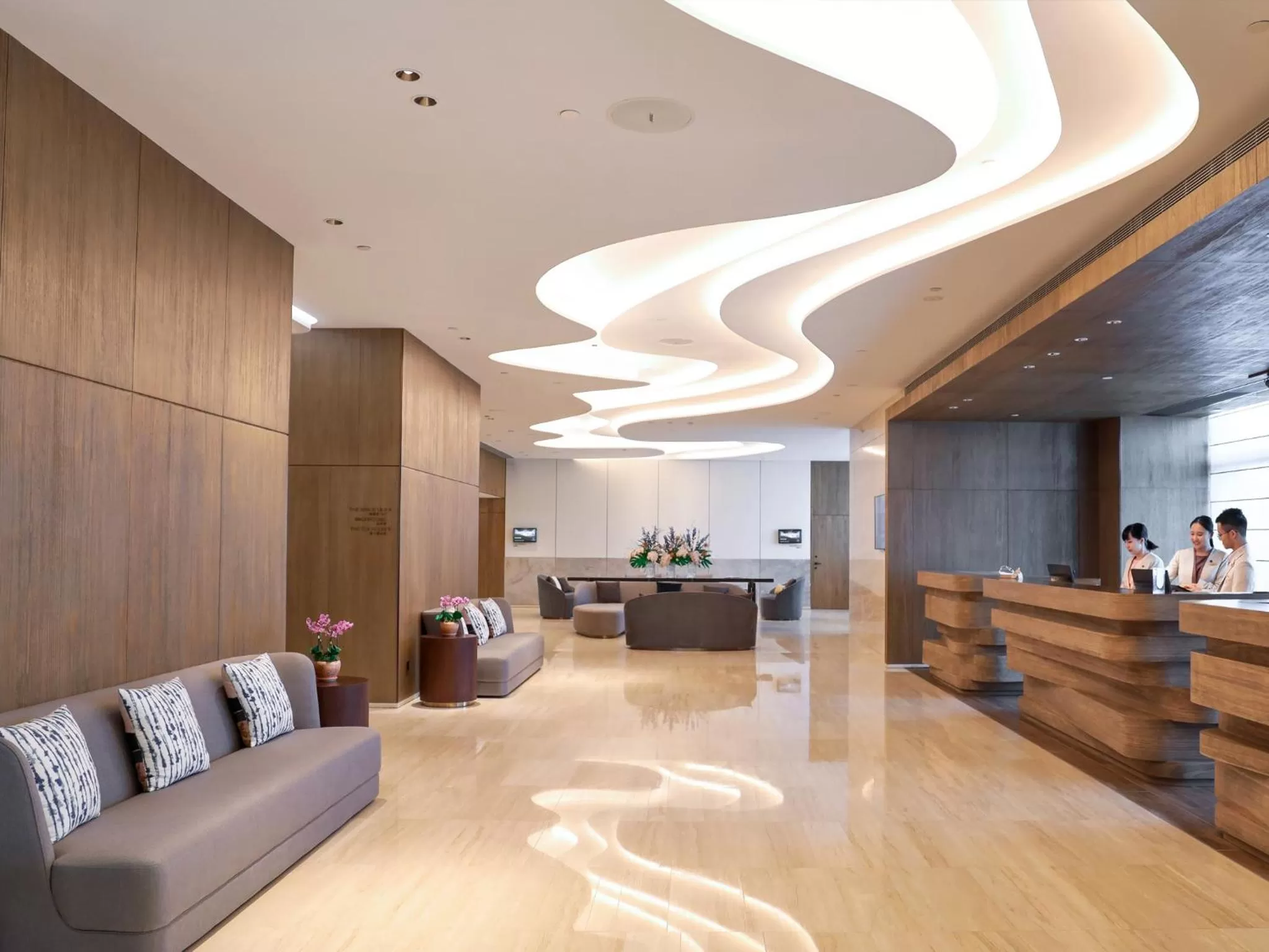 Lobby or reception in Oasis Aurum 181 Hotel