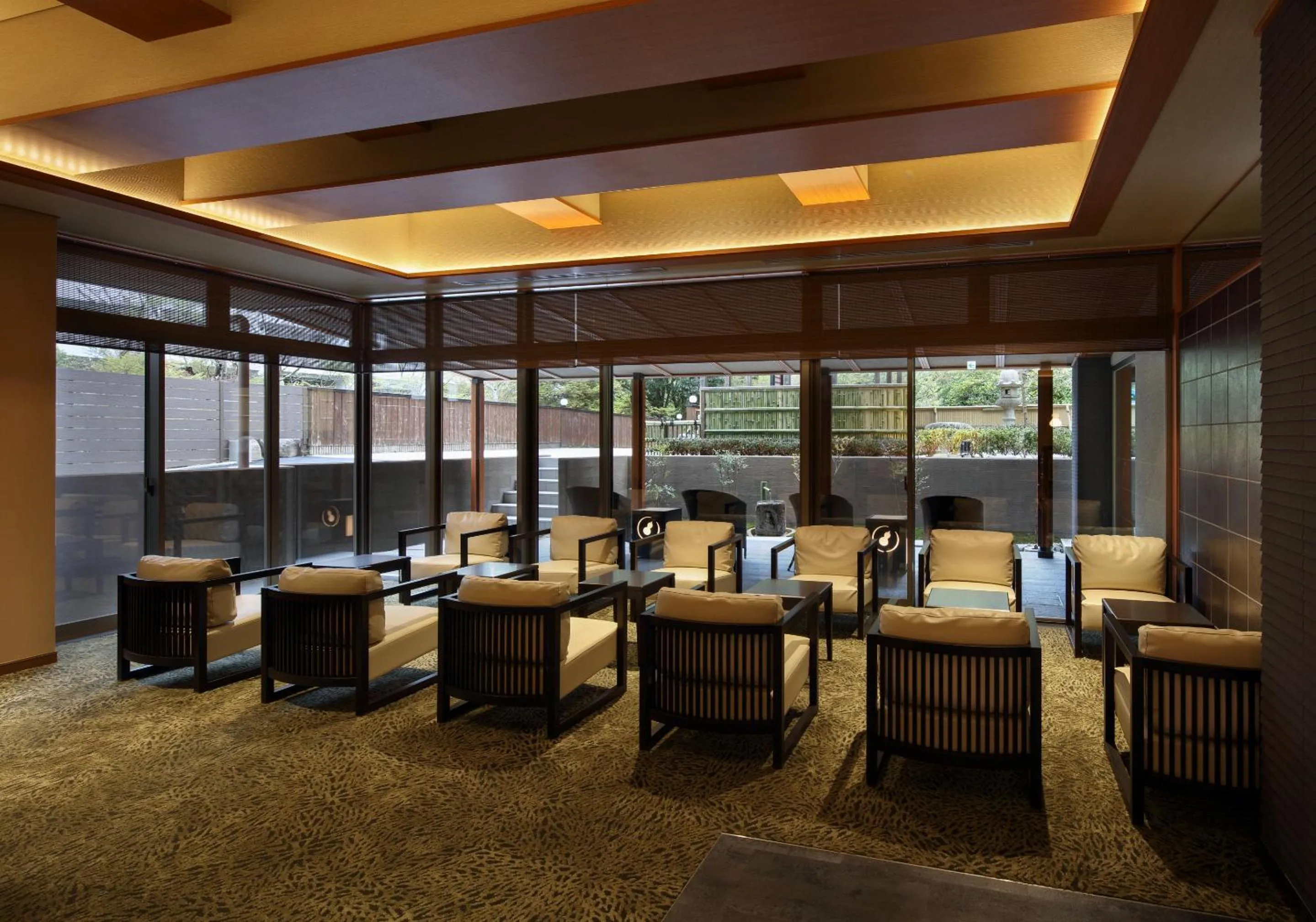 Communal lounge/ TV room in Okuno Hosomichi