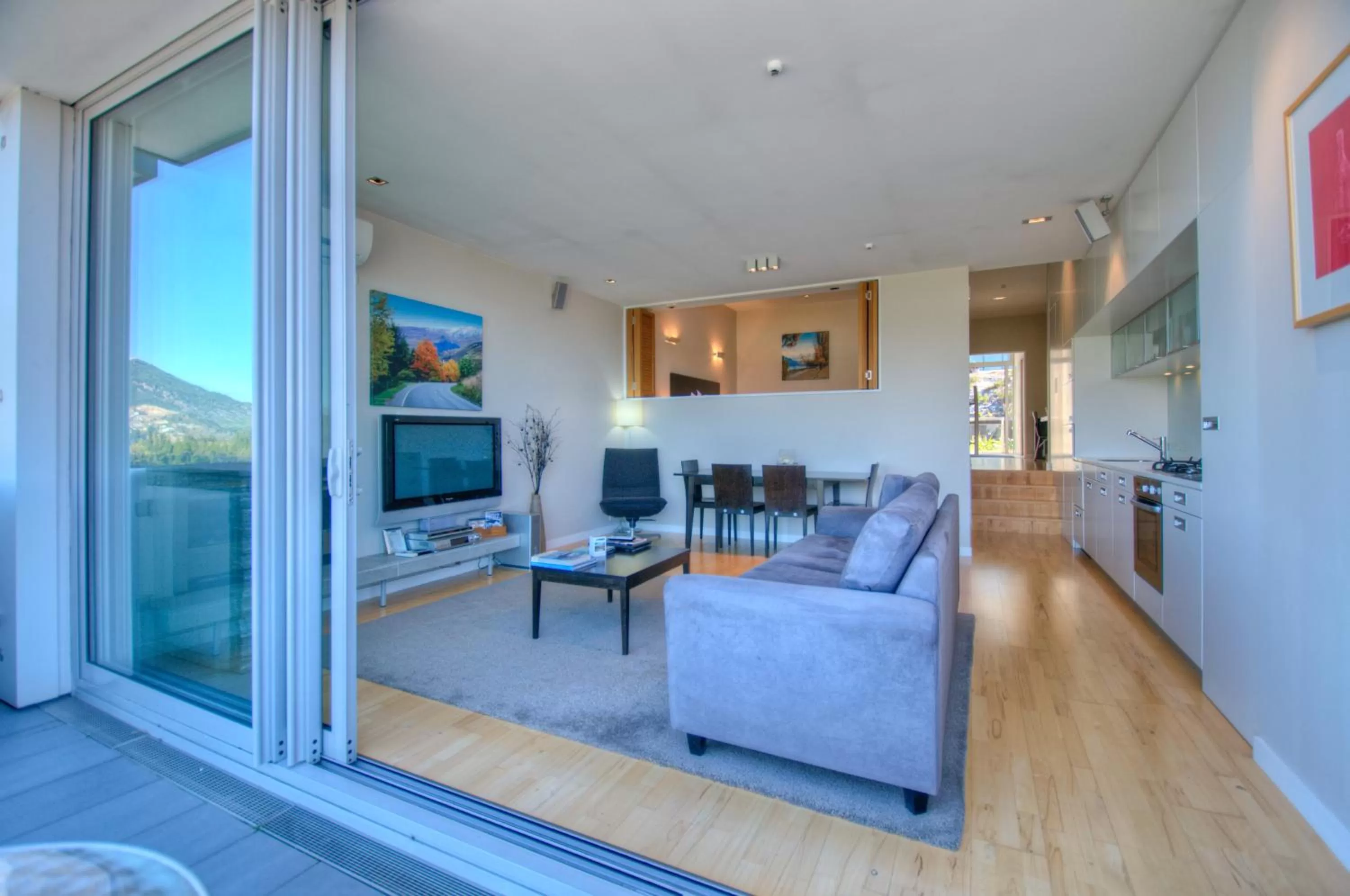 Facade/entrance in Swiss-Belsuites Pounamu Queenstown