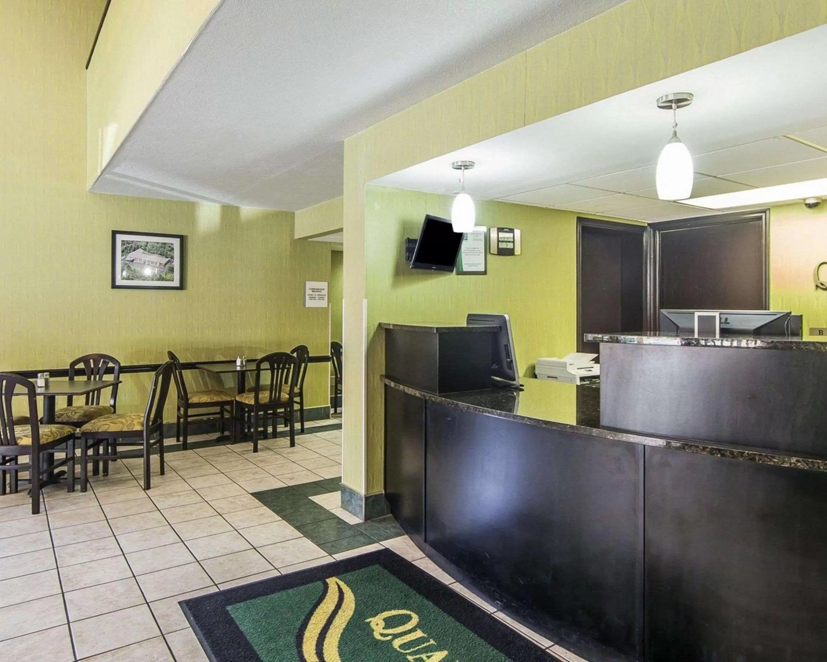 Lobby or reception in Quality Inn Sweetwater West