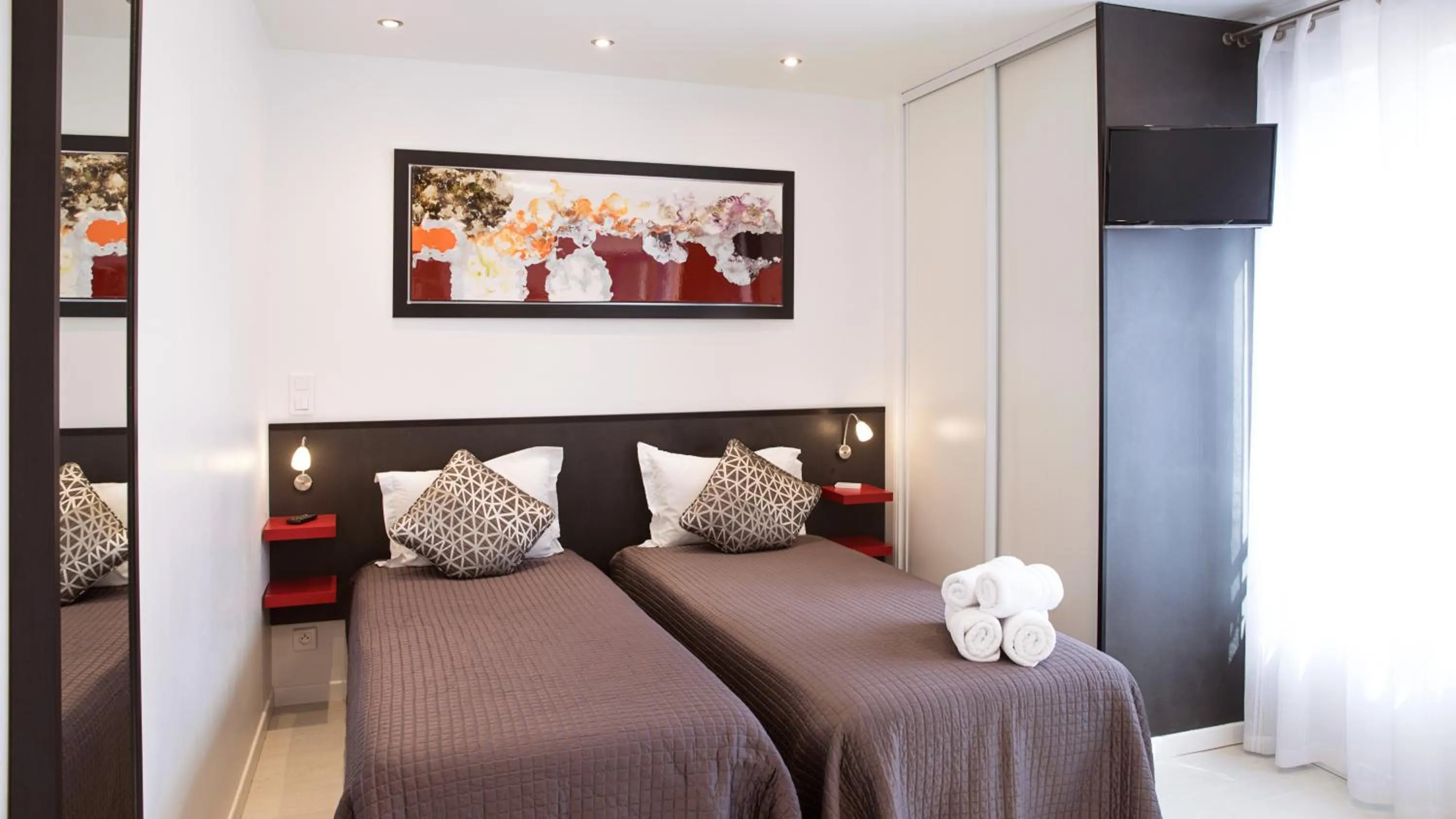 Bedroom, Bed in Hotel De L'Horloge