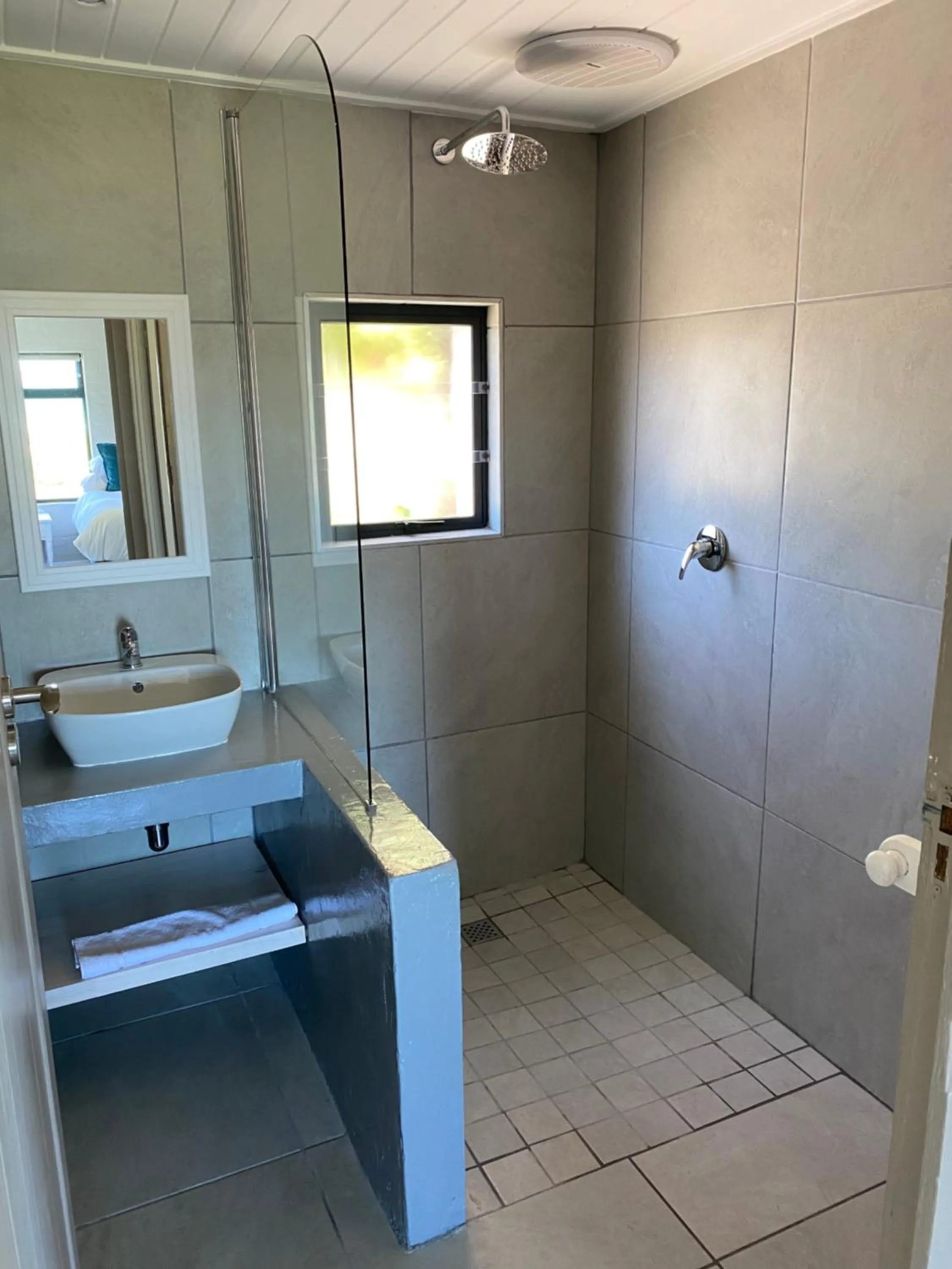 Bathroom in Blue Bay Lodge
