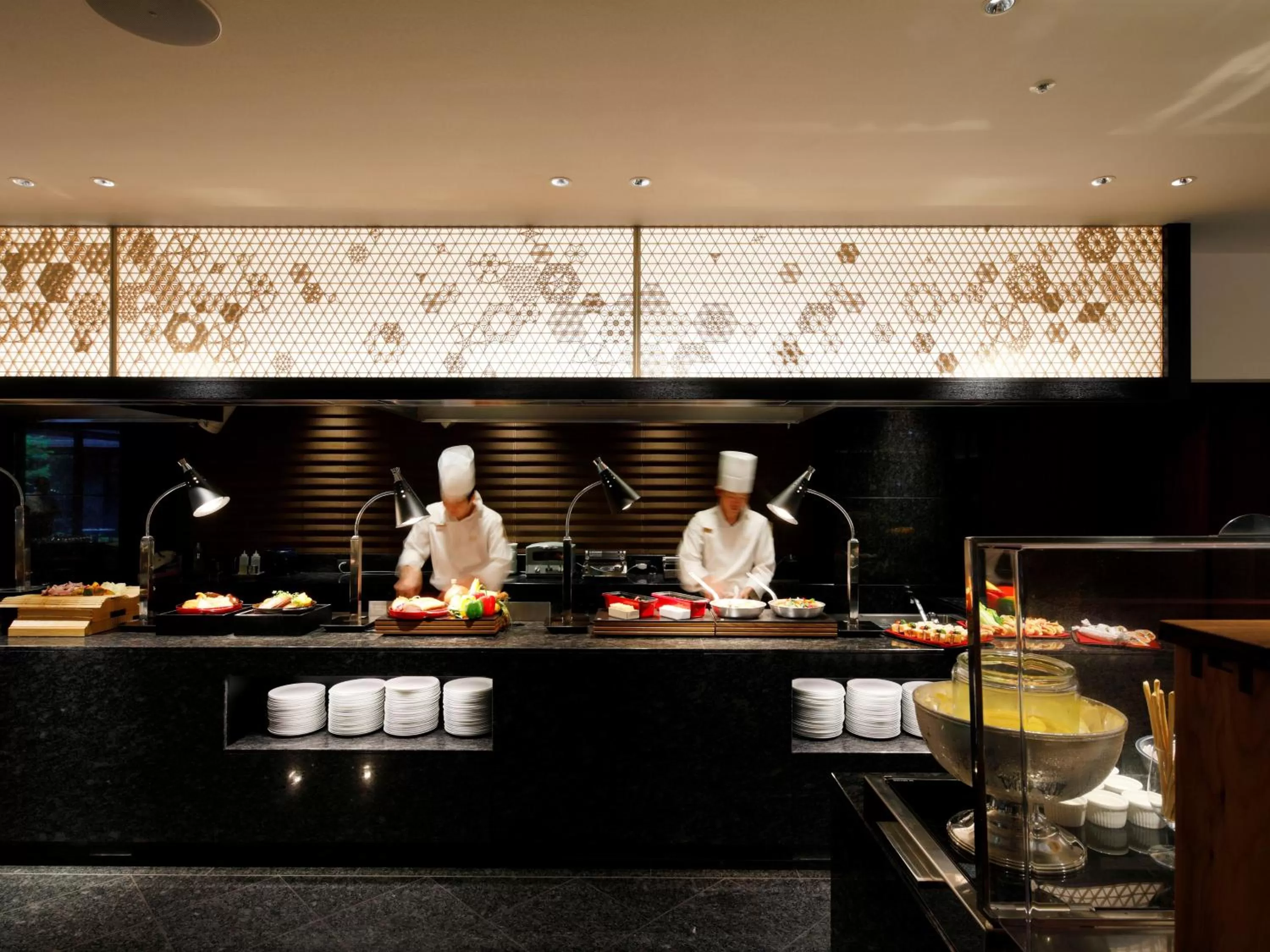 Restaurant/places to eat in THE HOTEL SANRAKU KANAZAWA 21th December 2022 OPEN