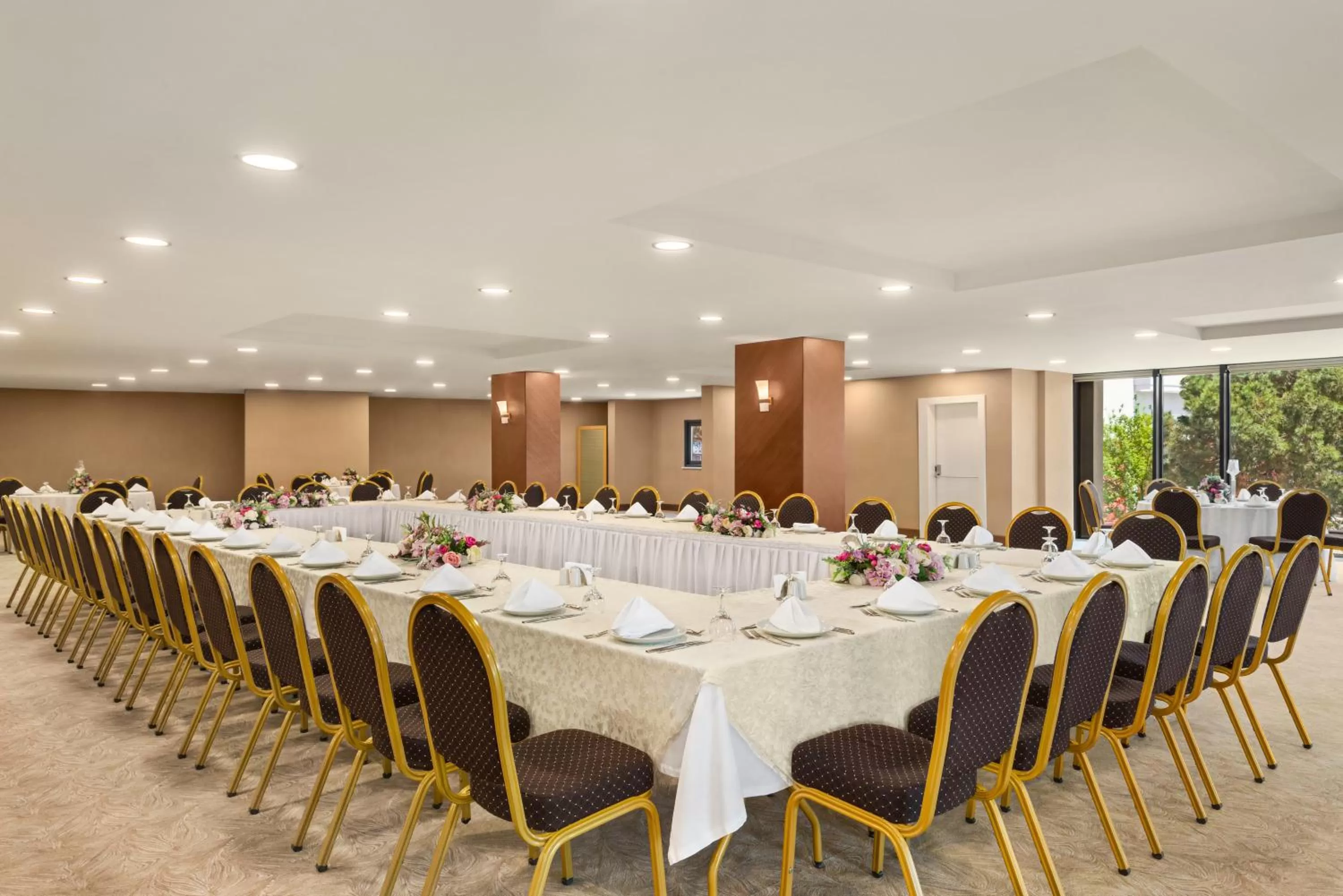 Restaurant/places to eat in Ramada Plaza by Wyndham Samsun