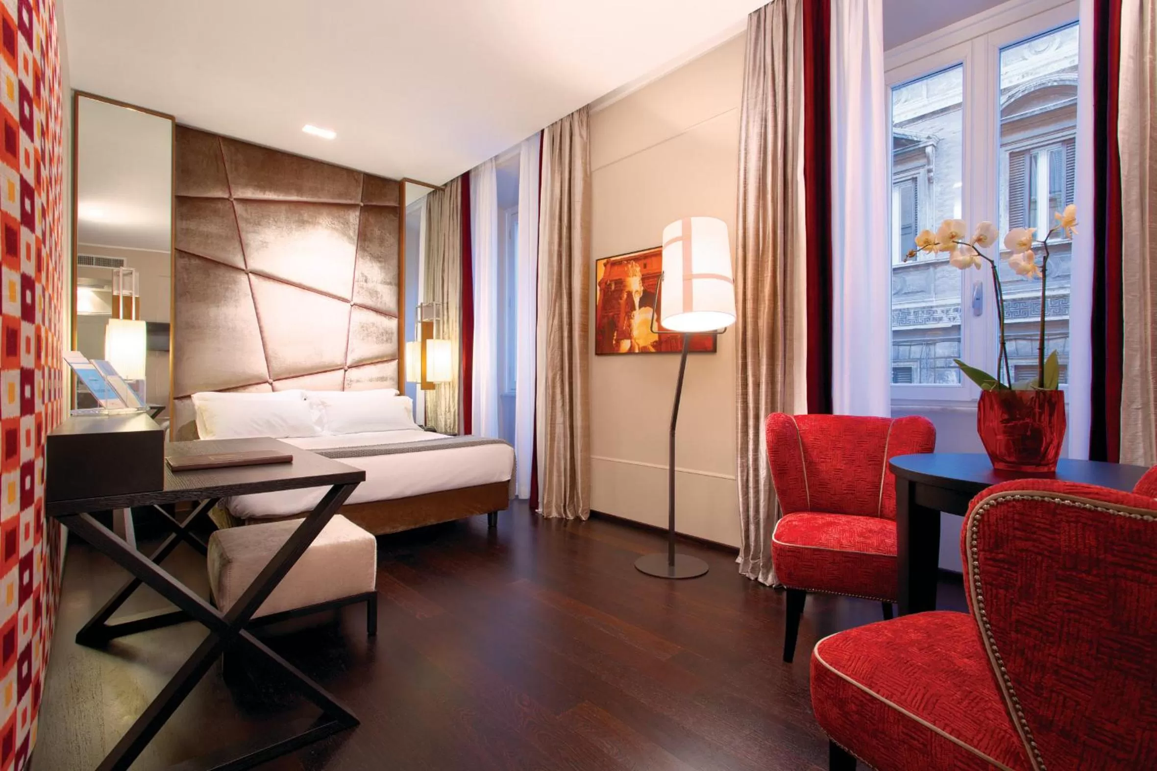 Photo of the whole room, Bed in Stendhal Luxury Suites