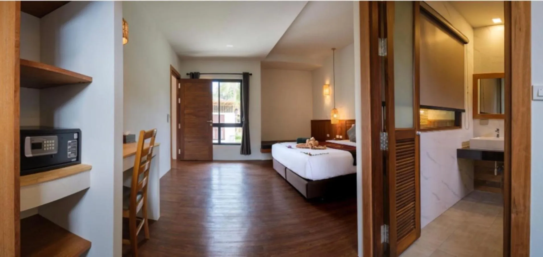 Bed in Southern Lanta Resort