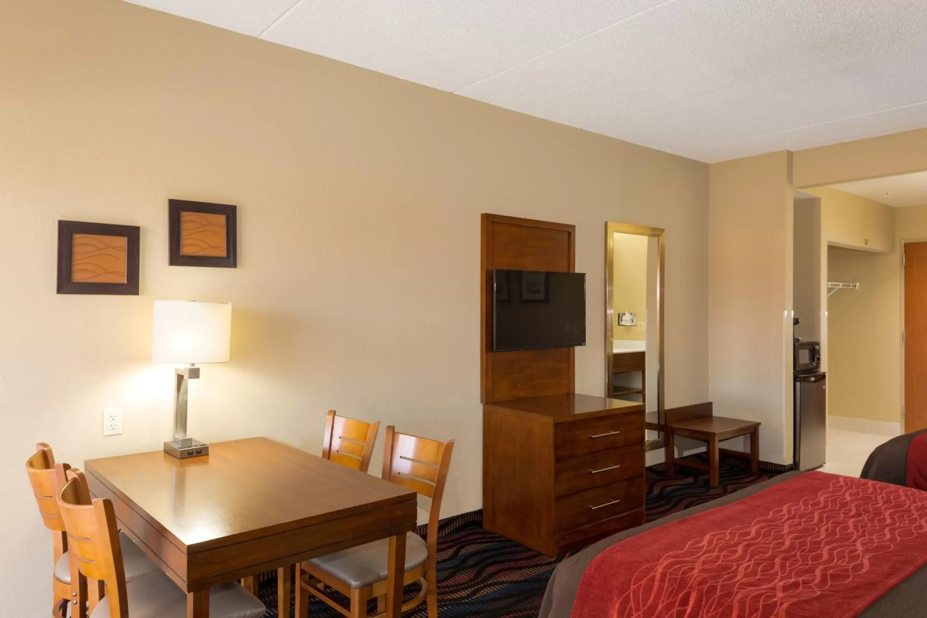 Queen Room with Two Queen Beds - Mobility/Hearing Accessible - Non-Smoking
in Baymont by Wyndham Bonita Springs Queen Room with Two Queen Beds - Mobility/Hearing Accessible - Non-Smoking
in Baymont by Wyndham Bonita Springs