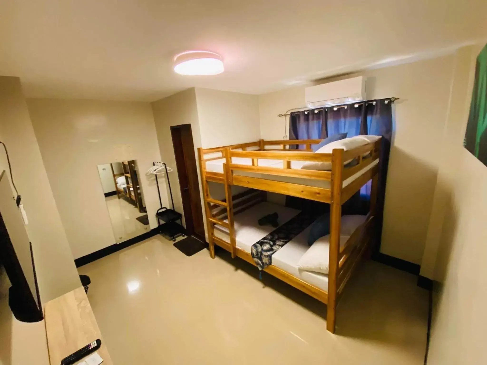 Deluxe Double Room in Mongki's Pensionhouse Deluxe Double Room in Mongki's Pensionhouse