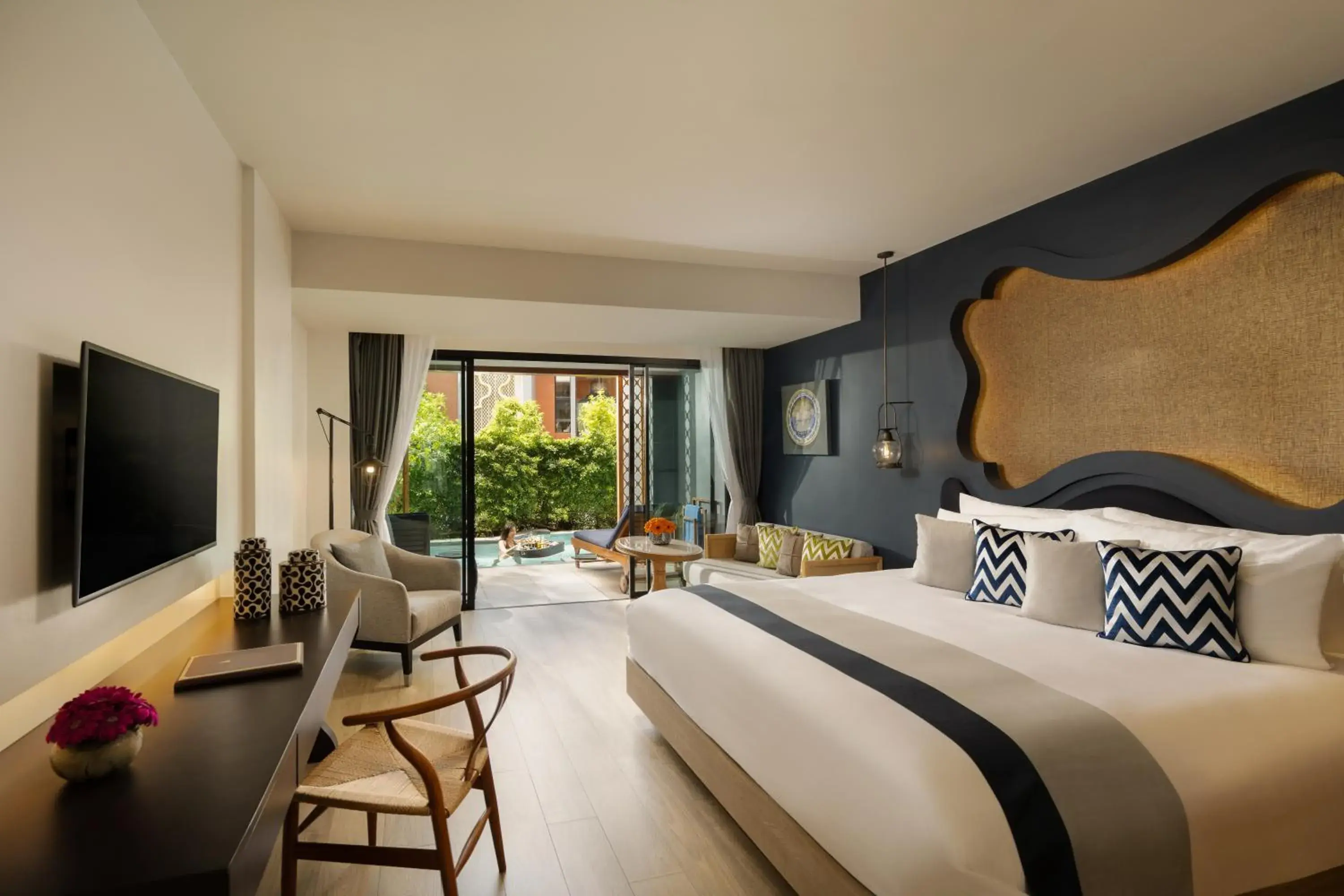 Deluxe Suite Pool Access – Garden View in Avista Grande Phuket Karon - MGallery Deluxe Suite Pool Access – Garden View in Avista Grande Phuket Karon - MGallery