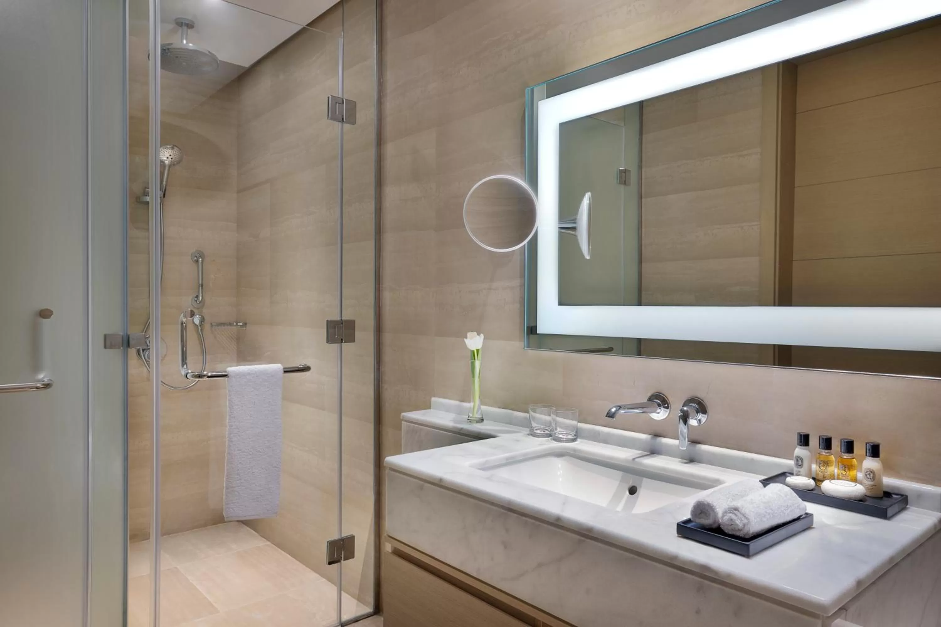 Bathroom in Jeddah Marriott Hotel Madinah Road