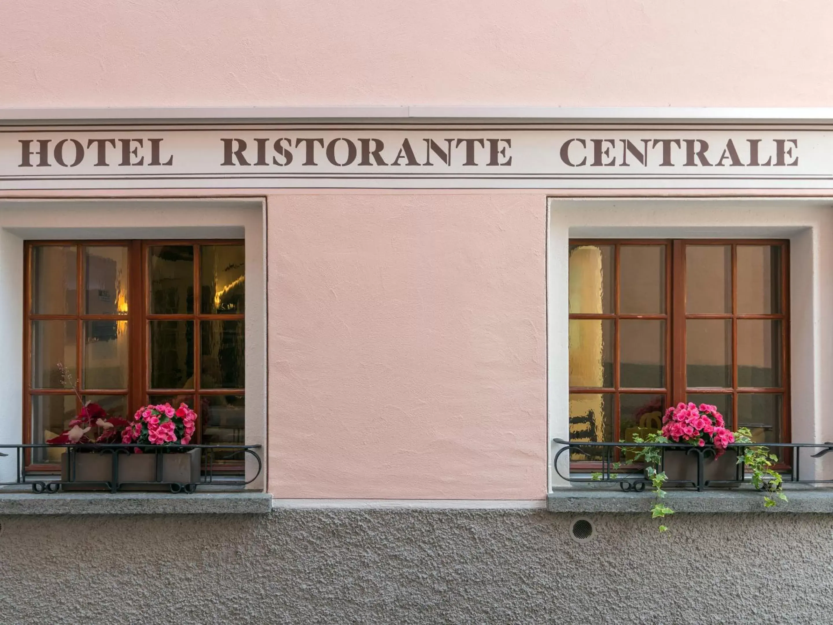 Hotel Centrale, Typically Swiss Hotel Centrale, Typically Swiss