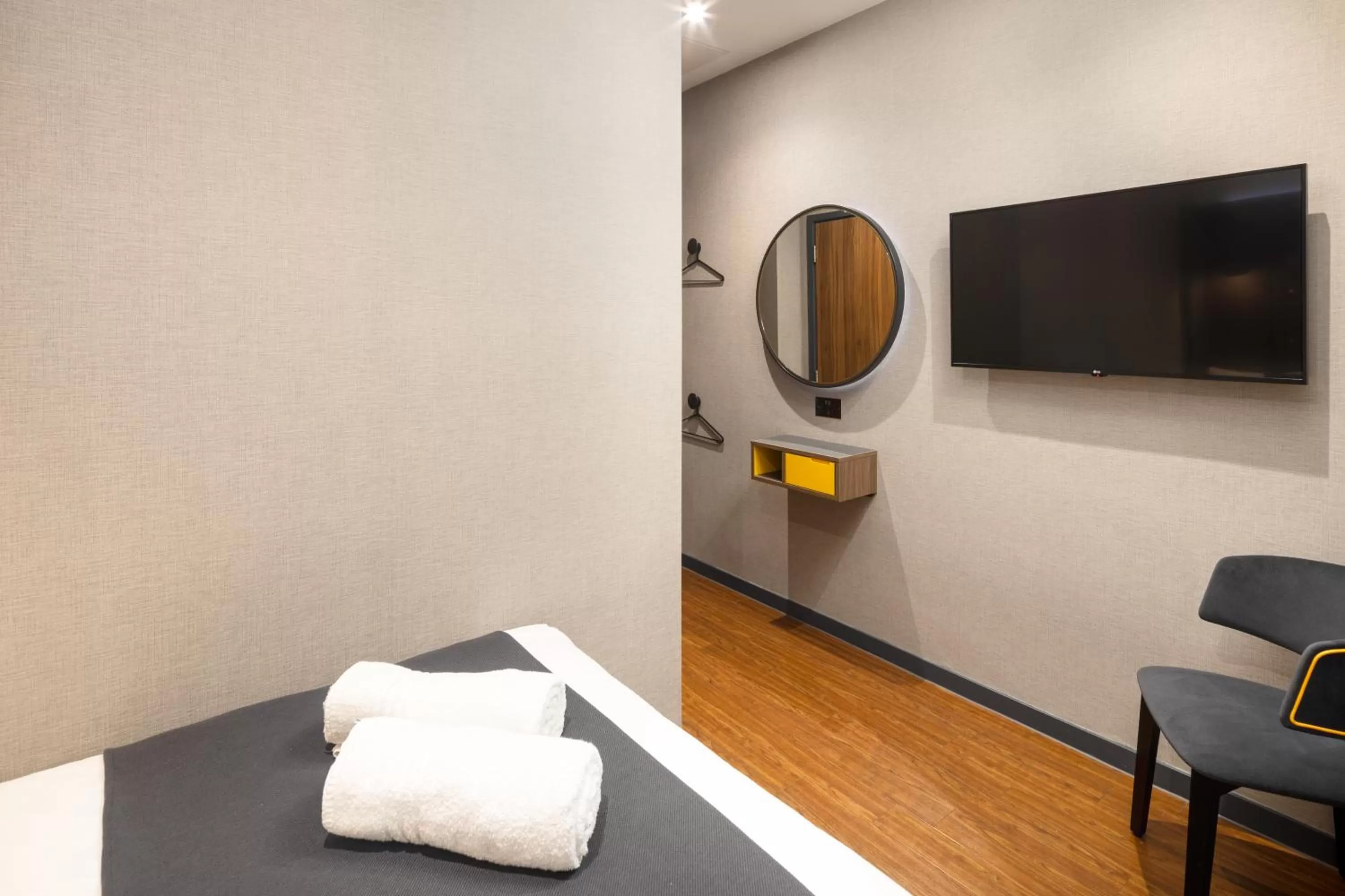 Bedroom, Bed in Point A Hotel London Kings Cross – St Pancras