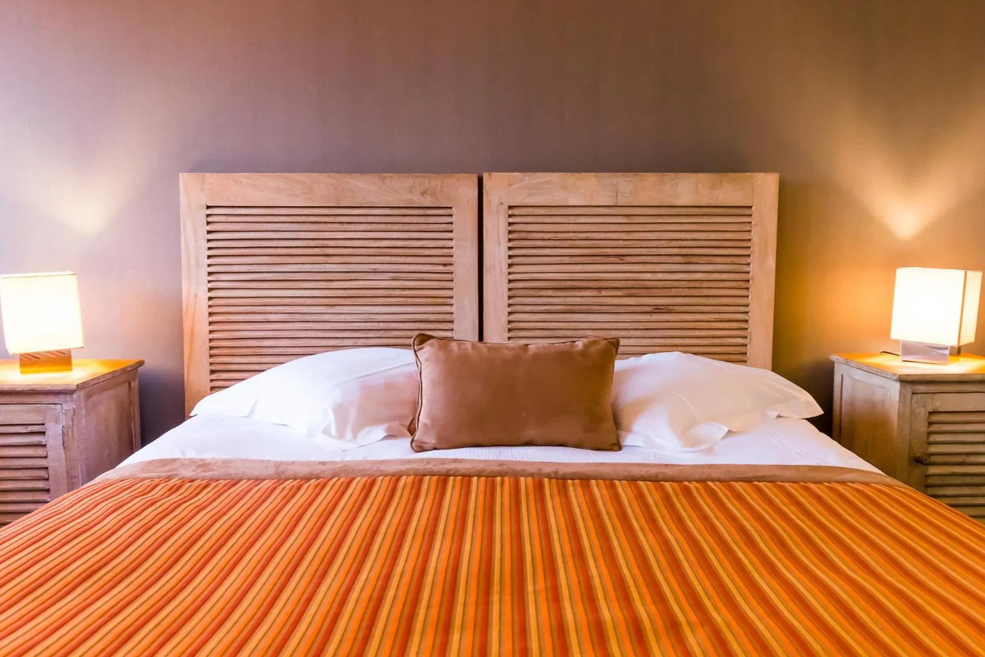 Decorative detail, Bed in Almoria Hôtel & SPA