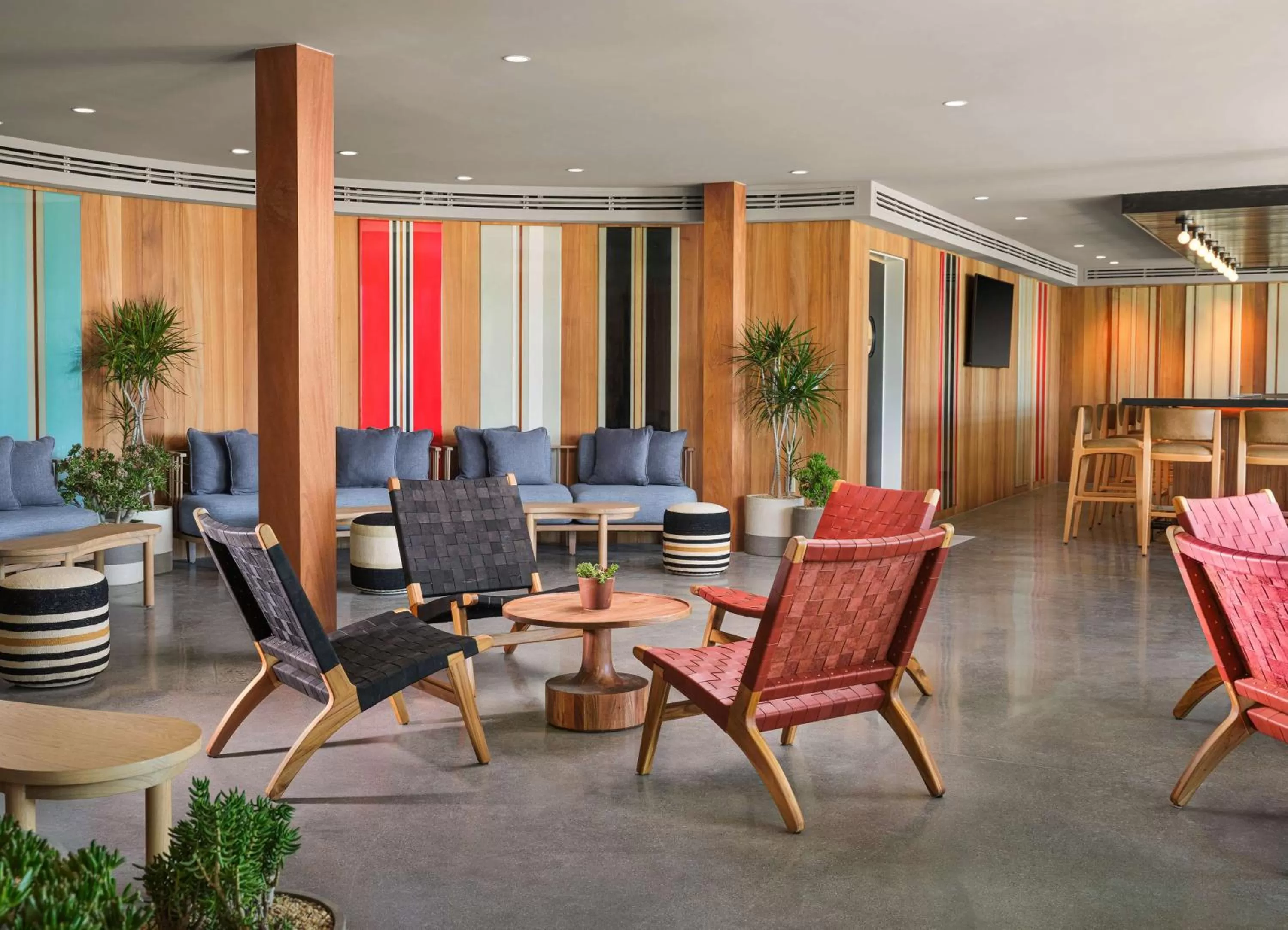 Lounge or bar in Alila Marea Beach Resort Encinitas, a Hyatt Resort