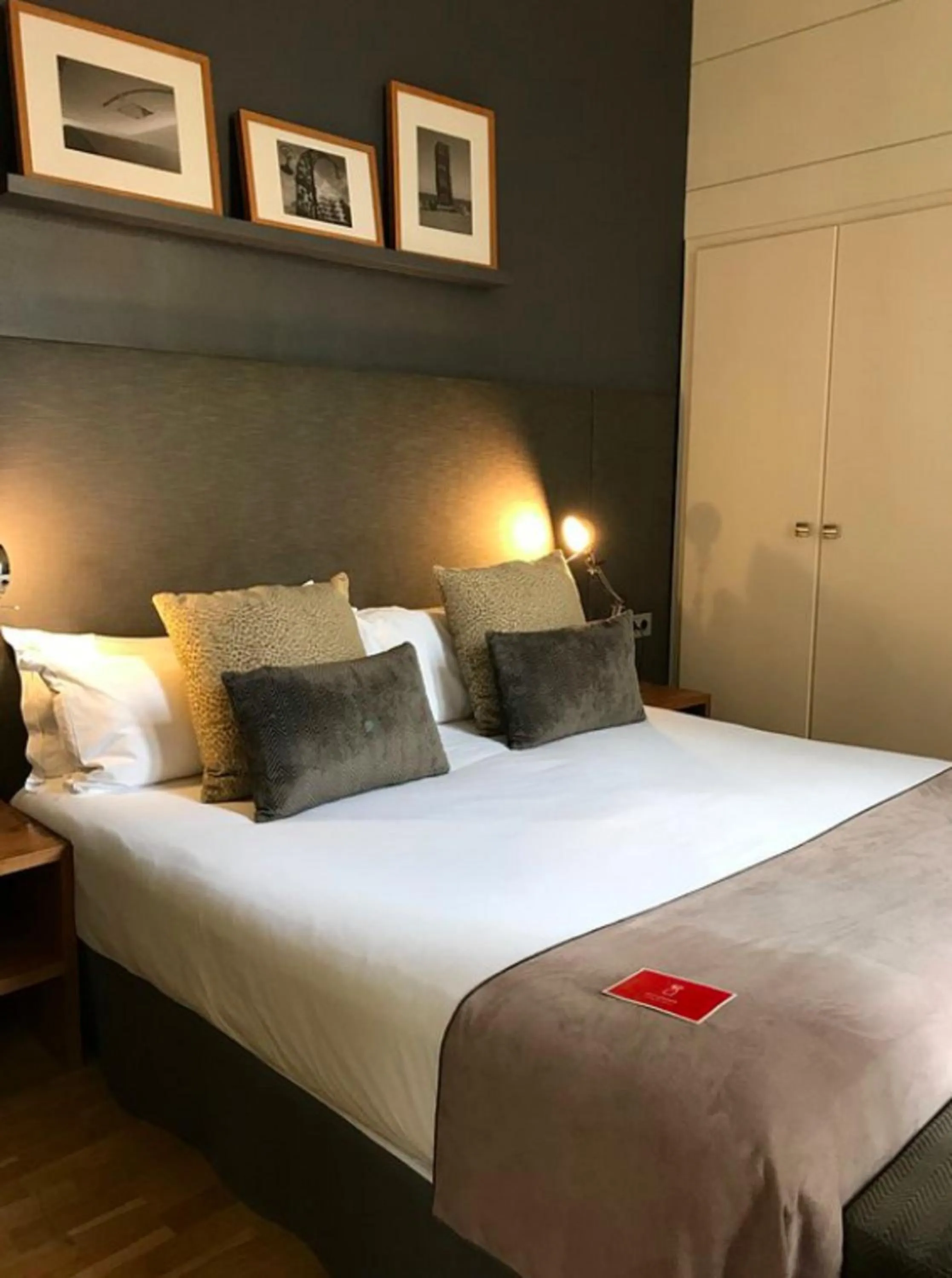 Bed in Apartments Sixtyfour