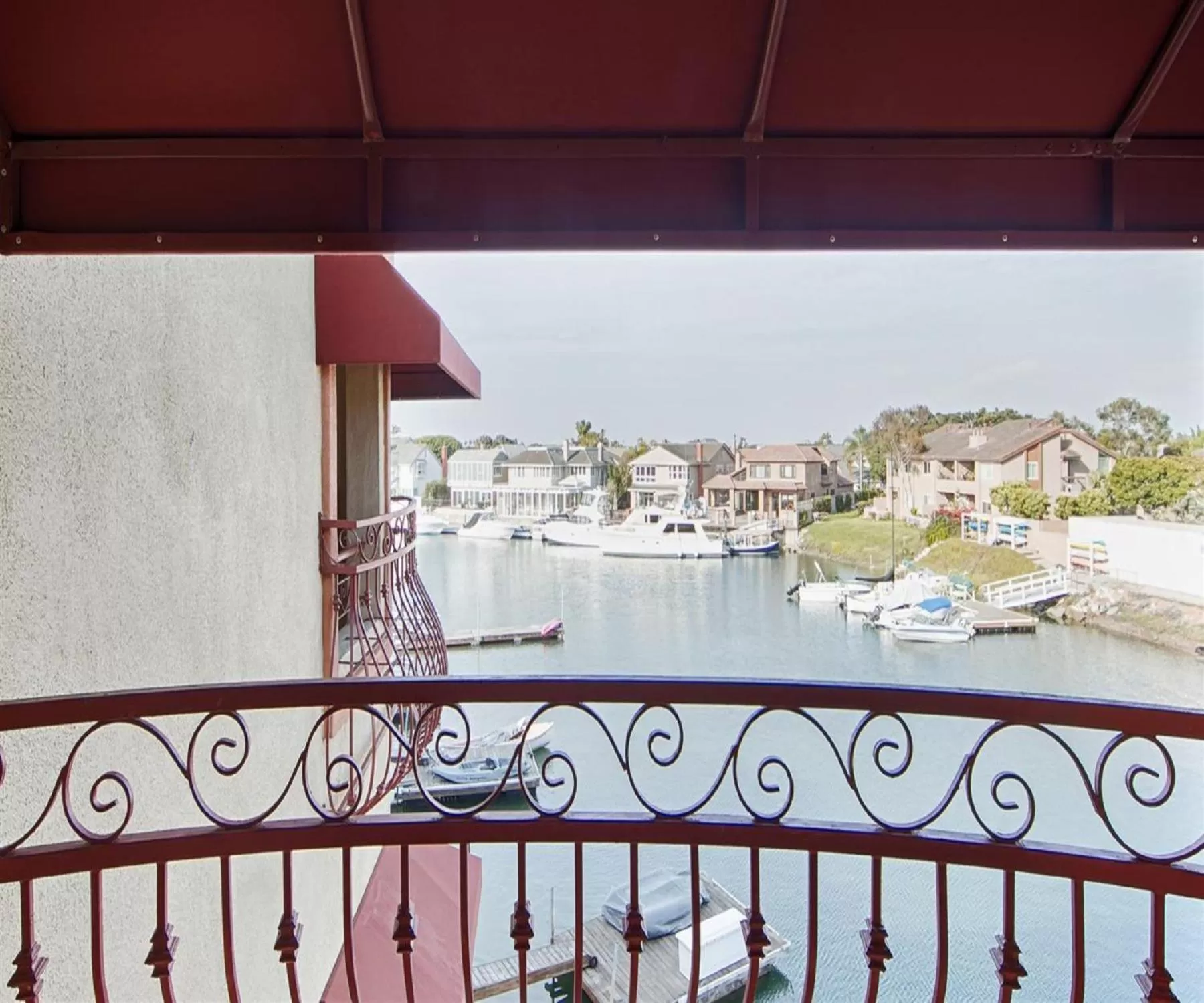 View (from property/room) in Best Western Harbour Inn & Suites Huntington - Sunset Beach