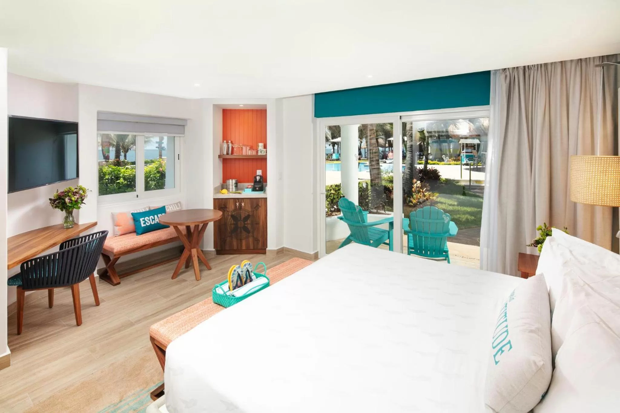 Balcony/Terrace, Bed in Margaritaville Island Reserve Riviera Cancún - A Karisma All-Inclusive Experience for All
