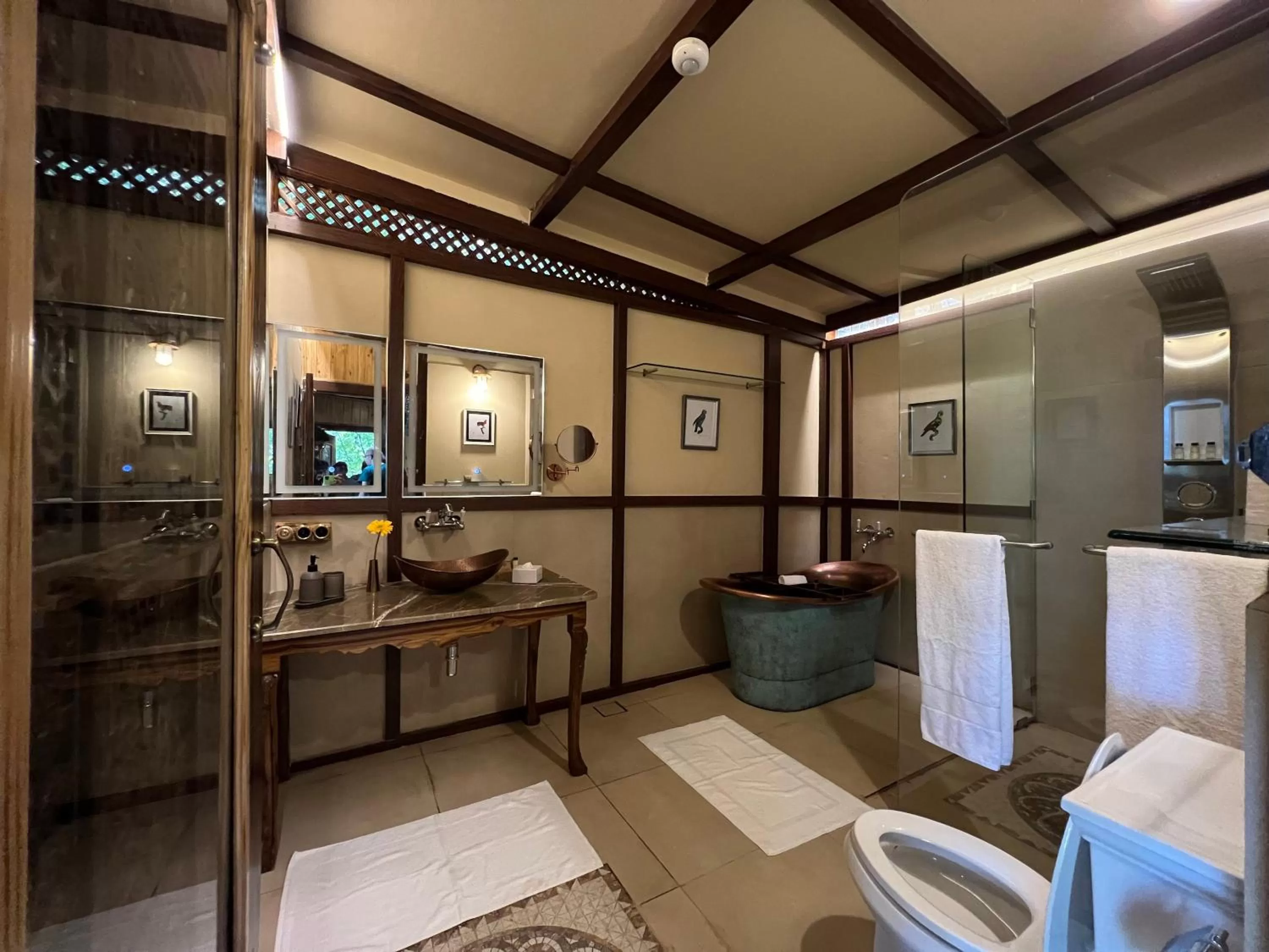 Bathroom in The Machan