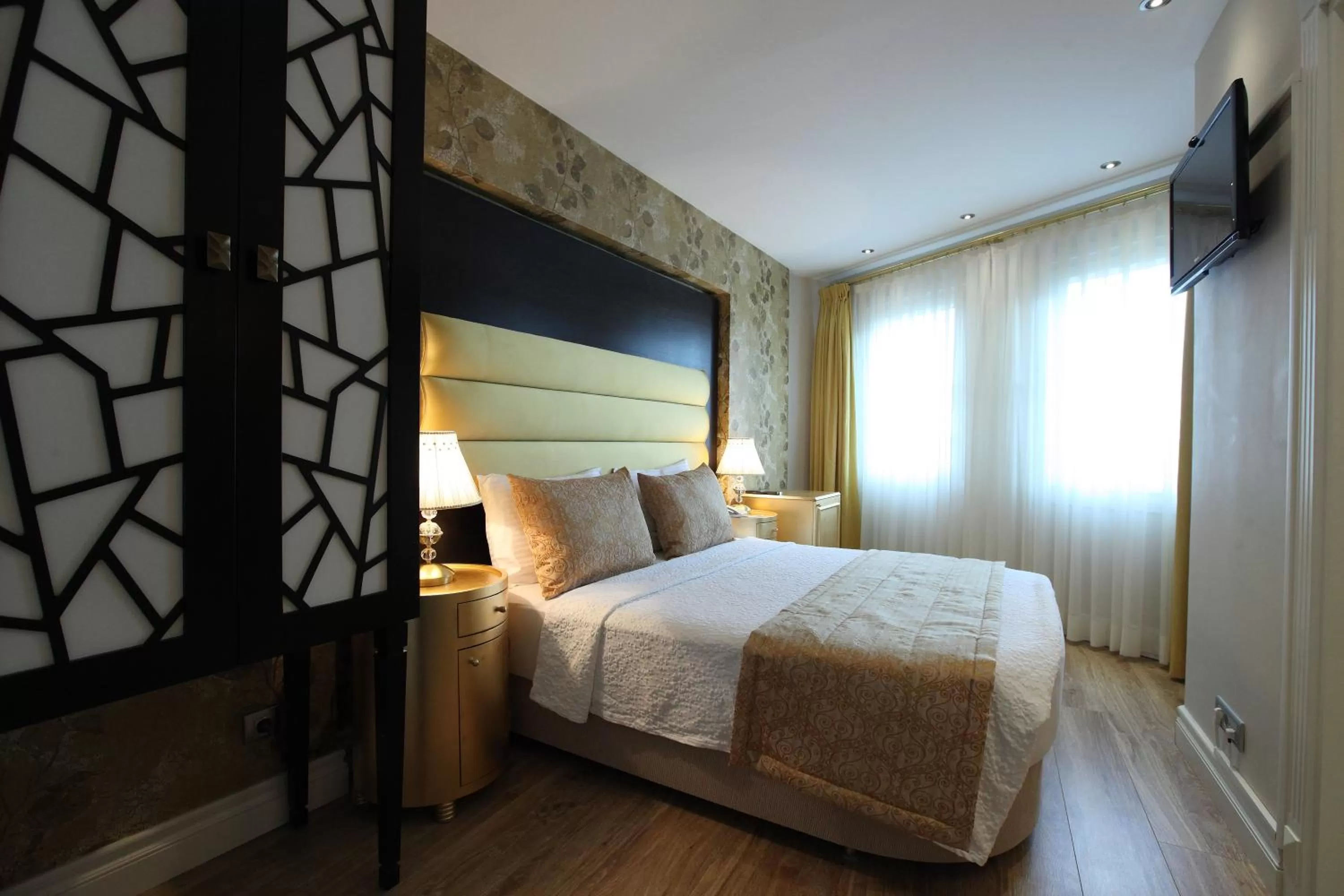 Photo of the whole room, Bed in Katelya Hotel