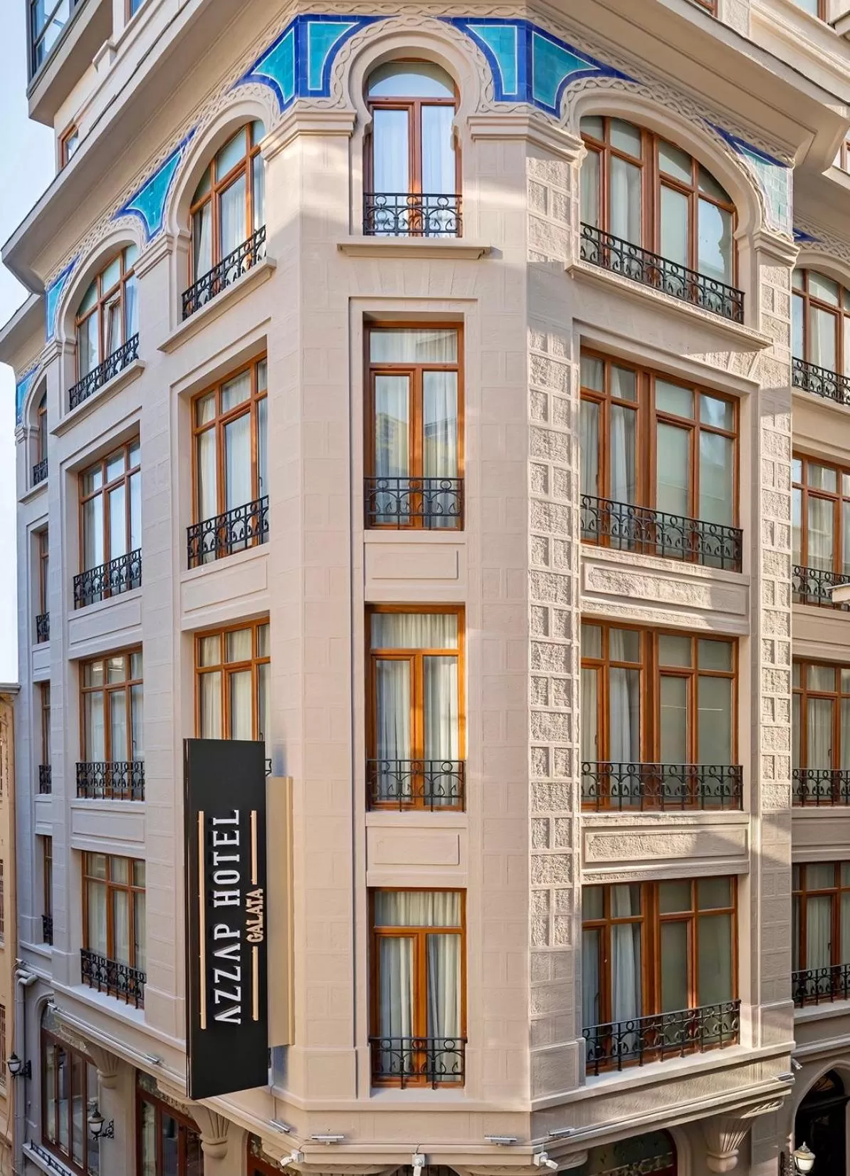 Property building in Azzap Hotel Galata