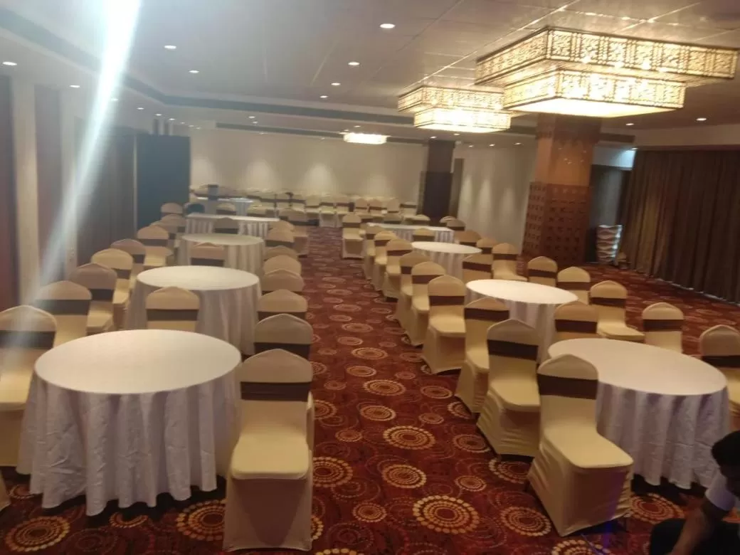 Restaurant/places to eat, Banquet Facilities in Sapphire Premium Hotel & Suite