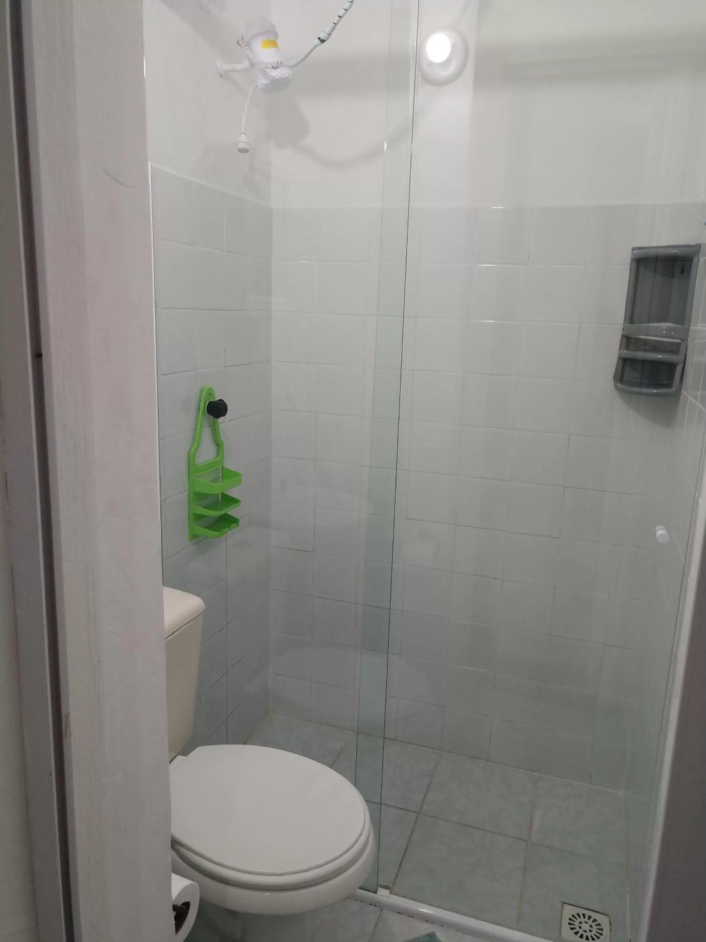 Shower in SPACE 4 U - HOTEL BOUTIQUE TEMÁTICO - Aeroporto