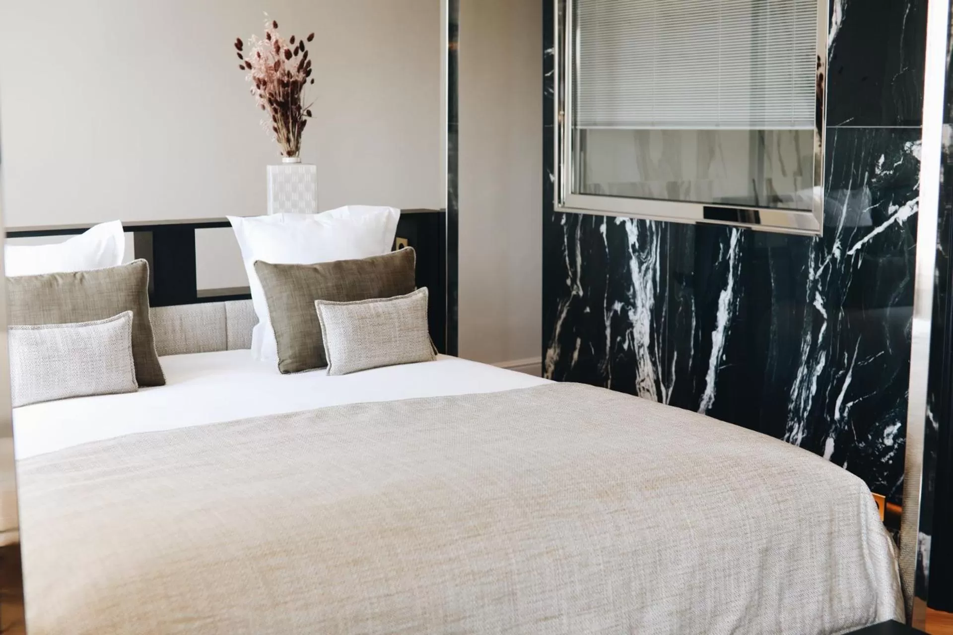 Bed in Hotel San Carlu Citadelle Ajaccio