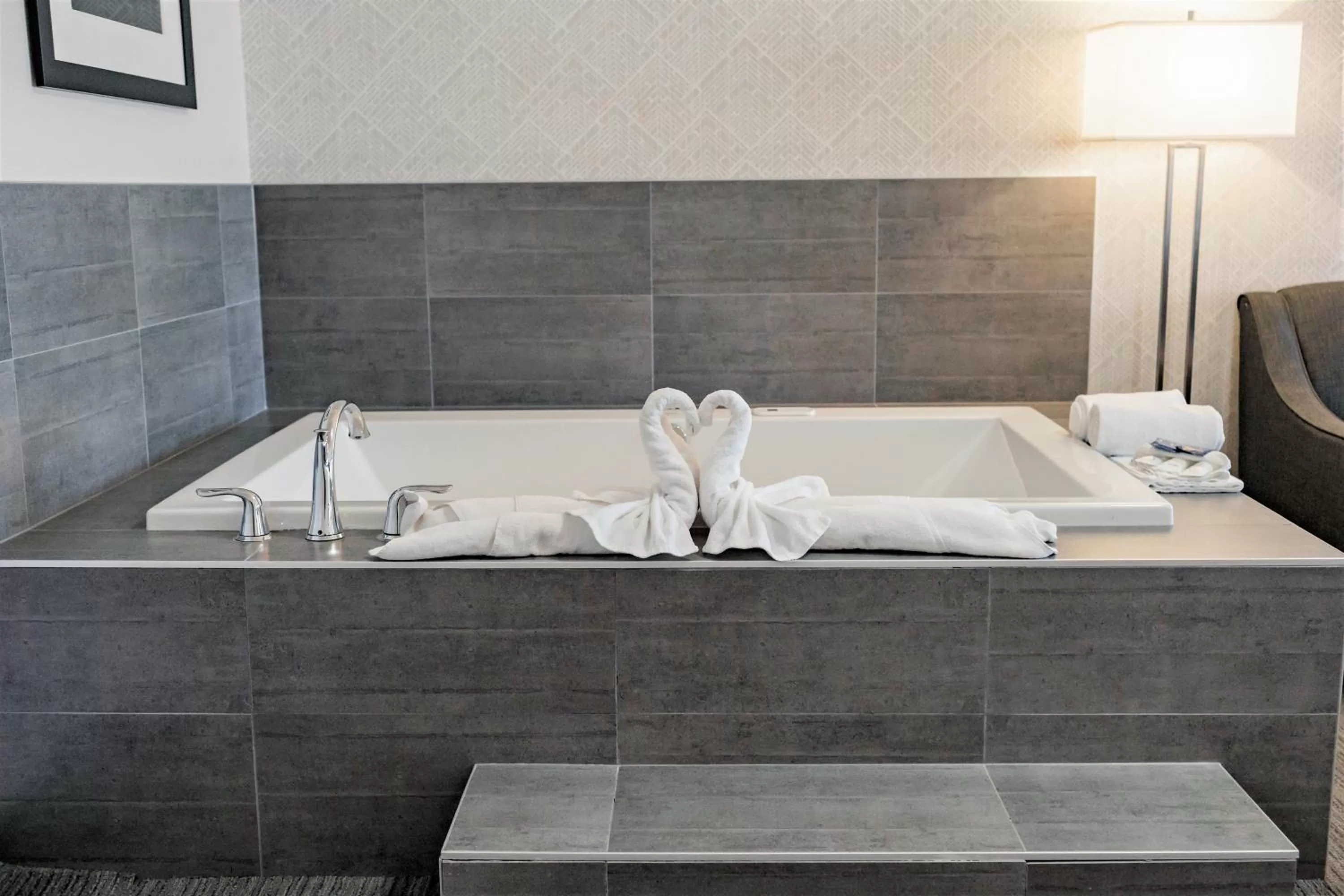 Bedroom in Park Inn by Radisson Edmonton Airport