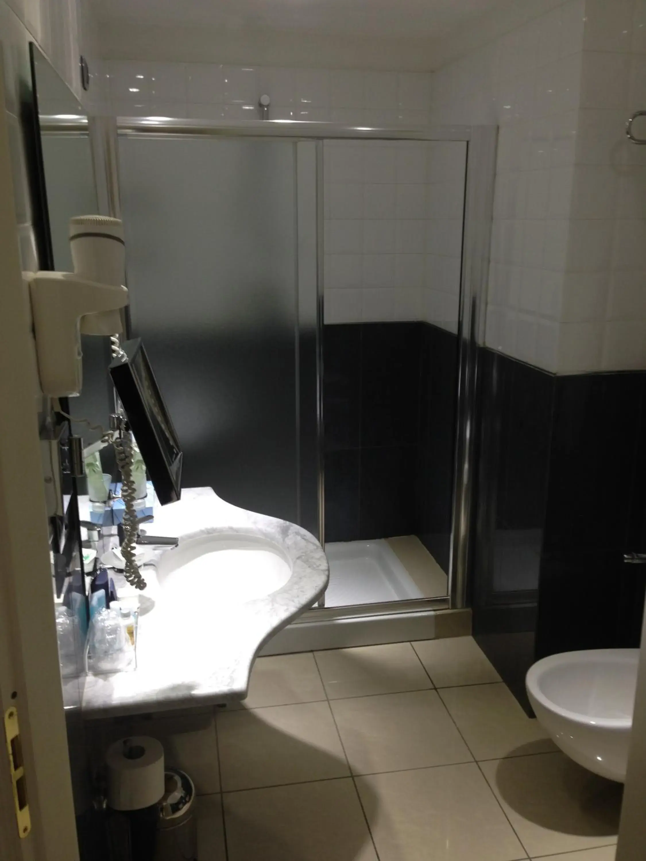 Deluxe Double Room with Bath in Hotel Villa Savoia Deluxe Double Room with Bath in Hotel Villa Savoia