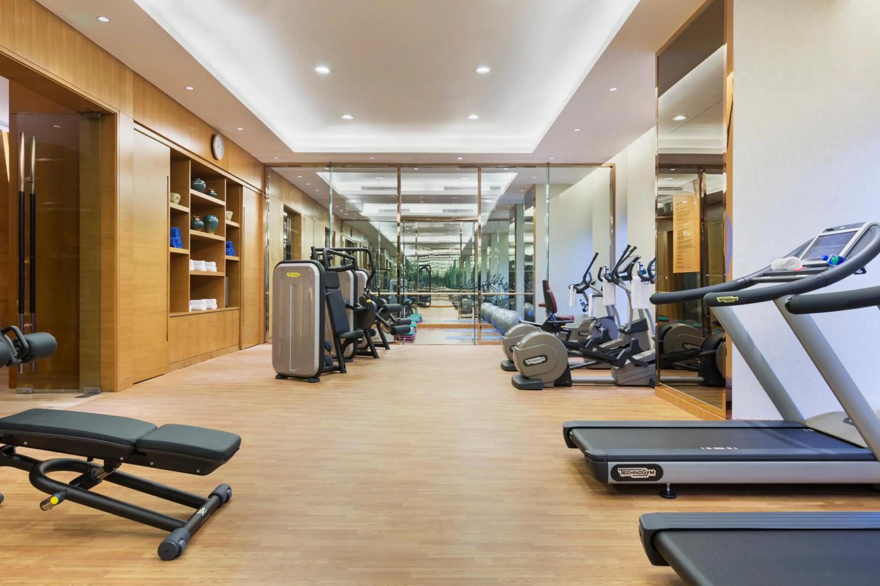 Fitness centre/facilities in Wanda Realm Harbin Hotel