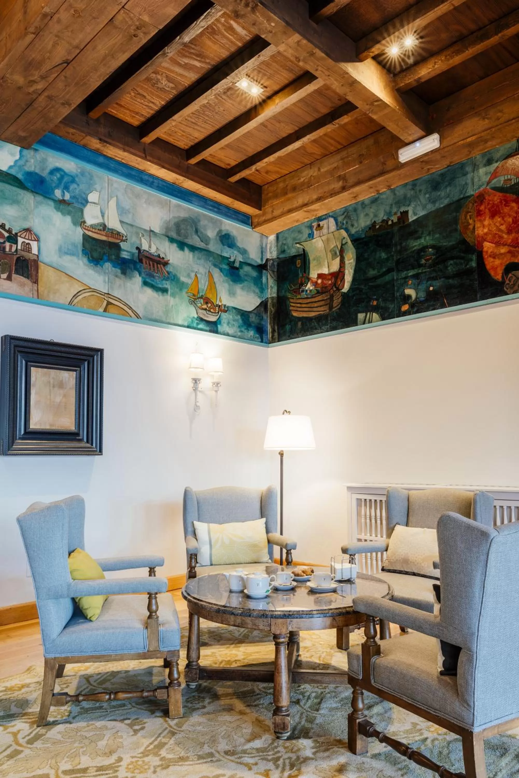 Lounge or bar in Parador de Baiona