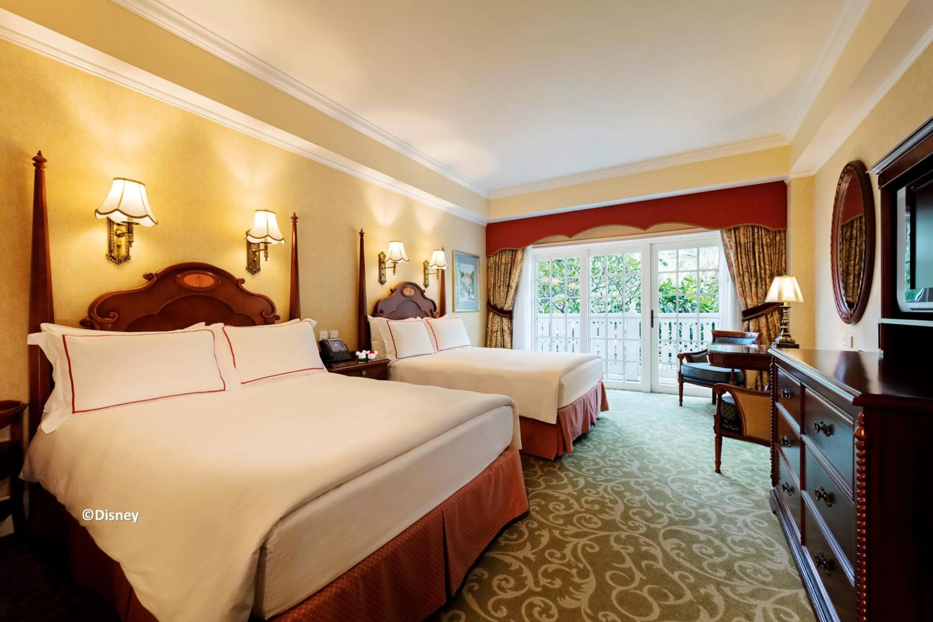 Deluxe Room with Two Double Beds in Hong Kong Disneyland Hotel