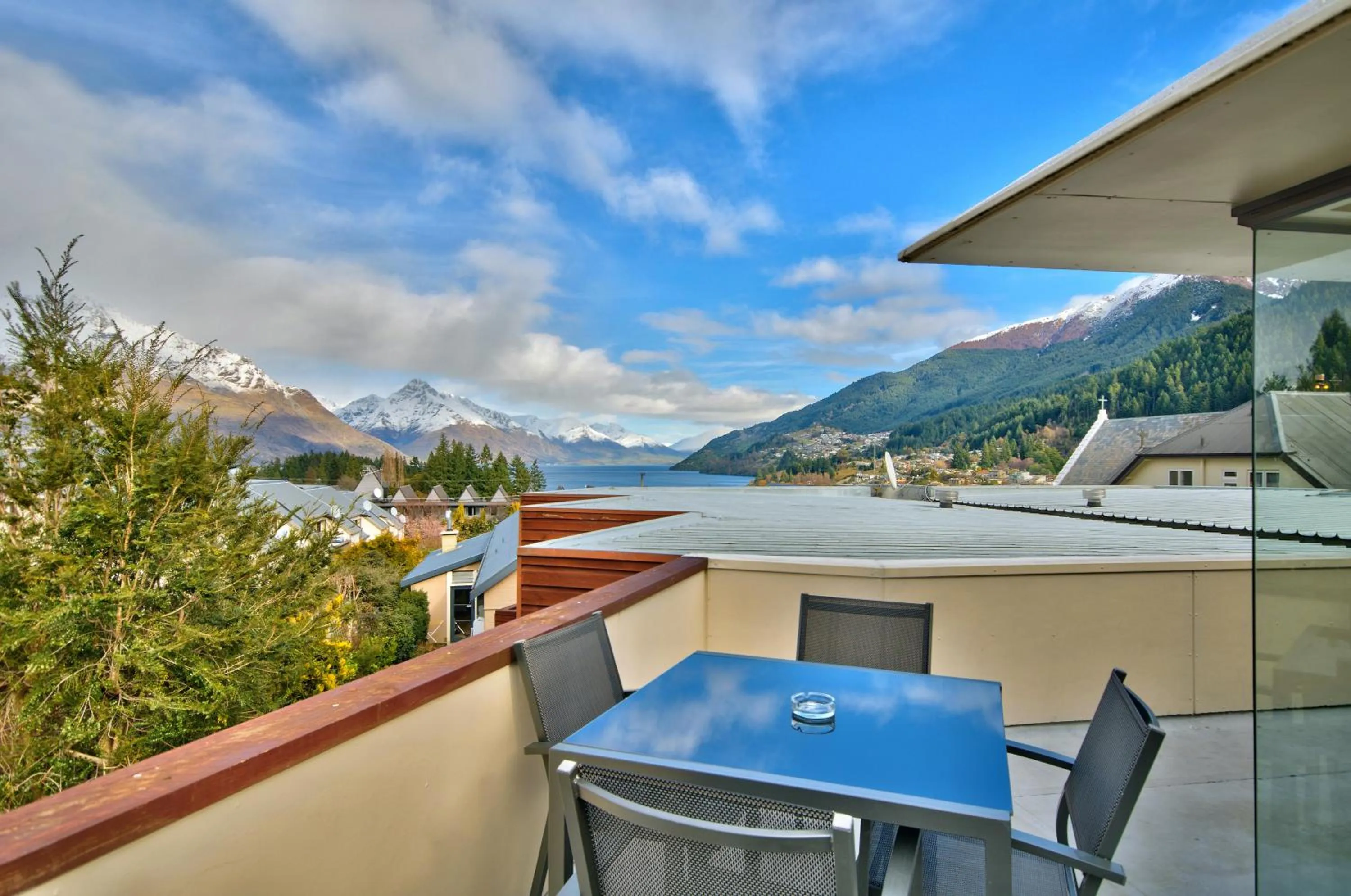 Balcony/Terrace in Melbourne Lodge Queenstown