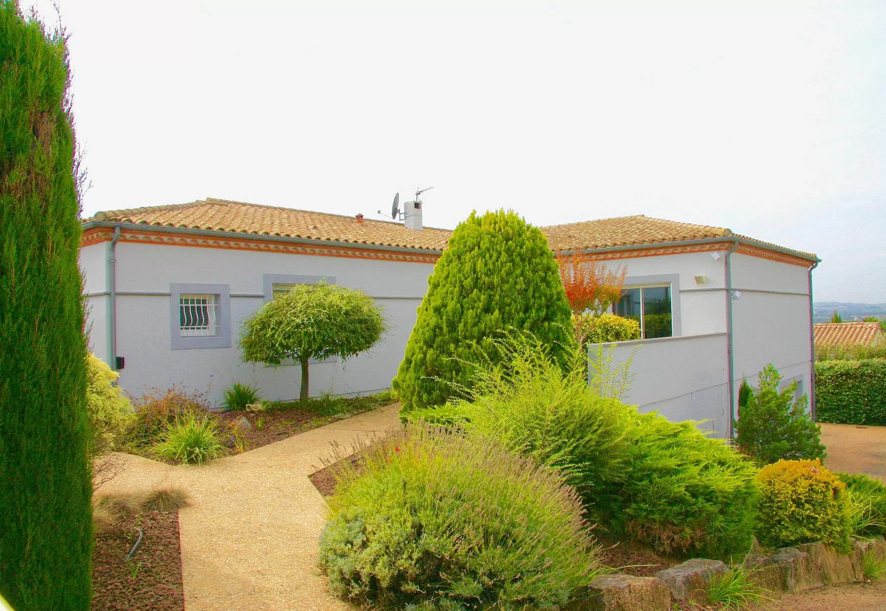 Property building in B&B-Les Balcons de Maragon