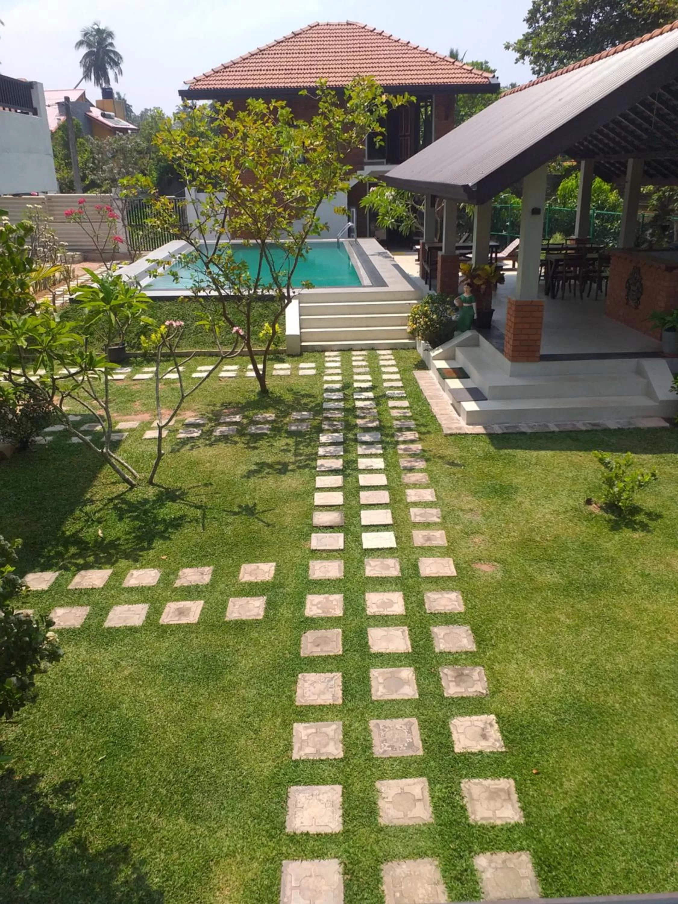 Garden, Swimming Pool in Green Wood Villa Negombo