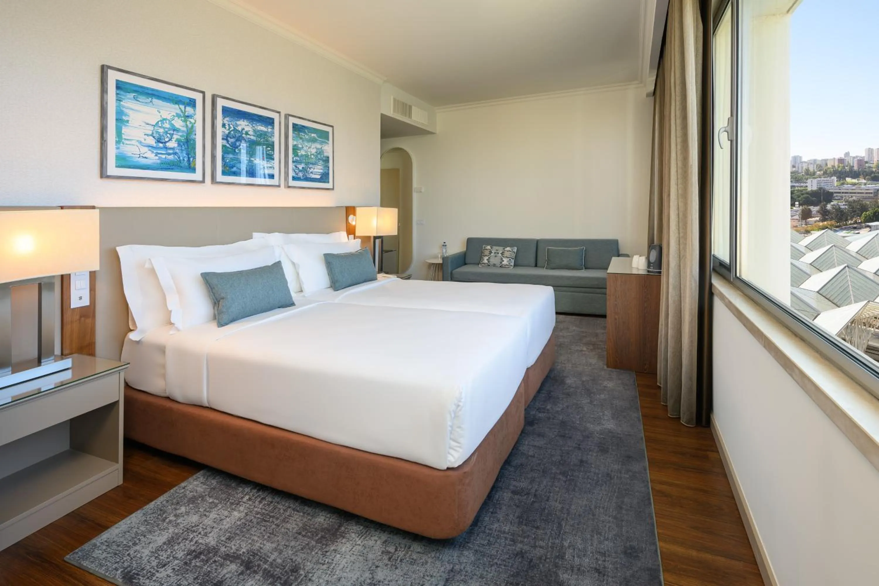 Bedroom, Bed in Melia Lisboa Oriente Hotel