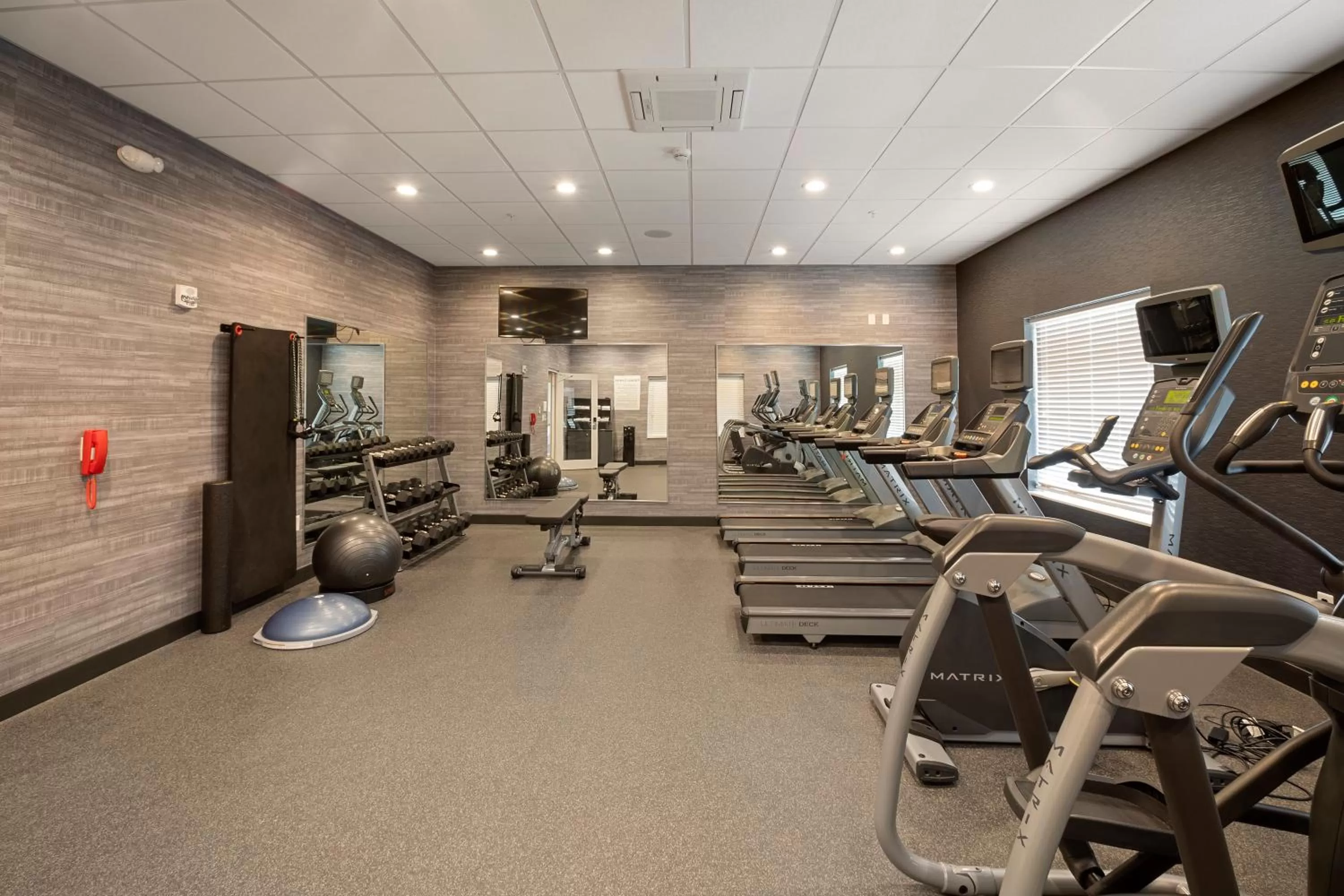 Fitness centre/facilities in Holiday Inn & Suites Decatur-Forsyth by IHG