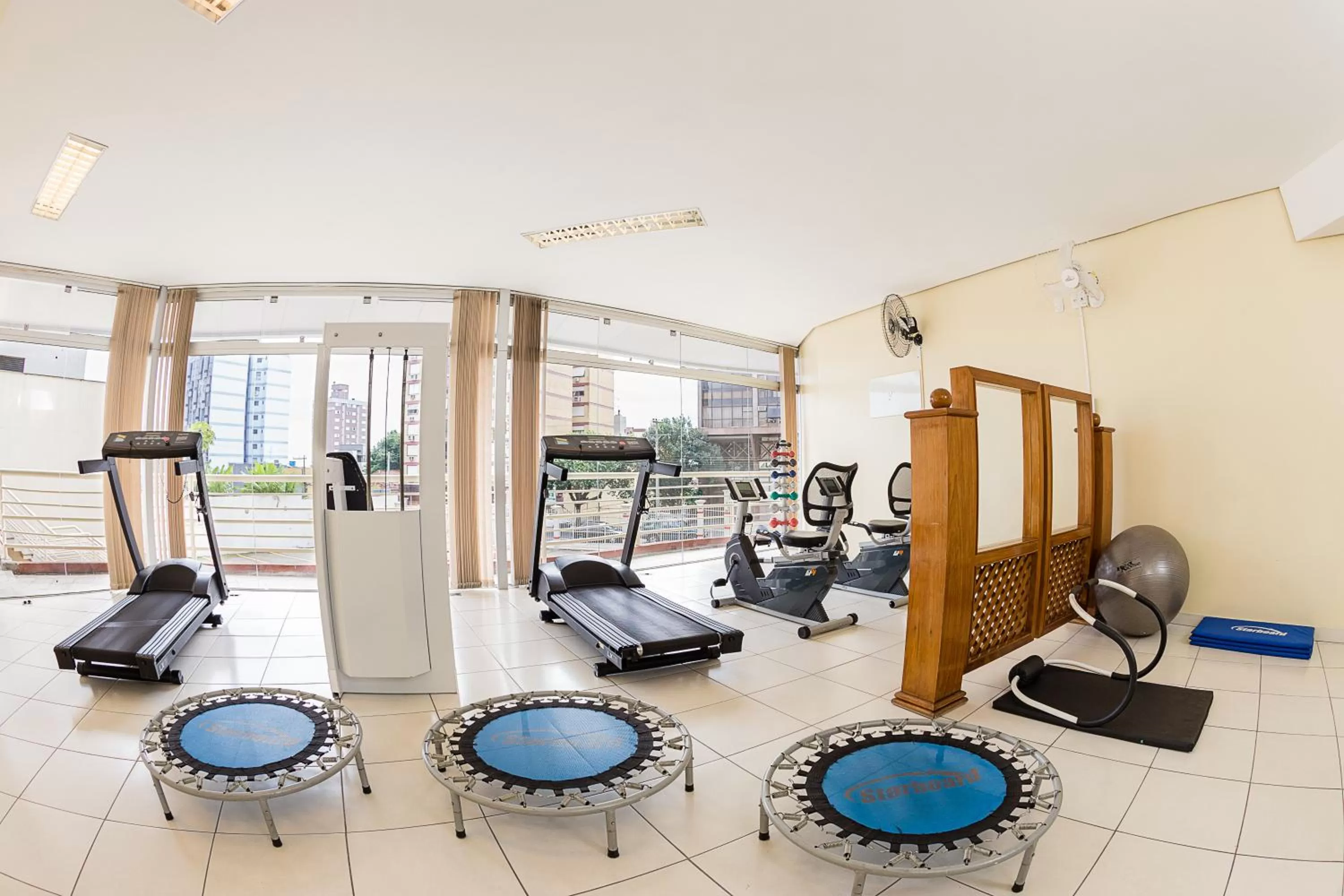 Fitness centre/facilities in Hotel Metropolitan Canoas