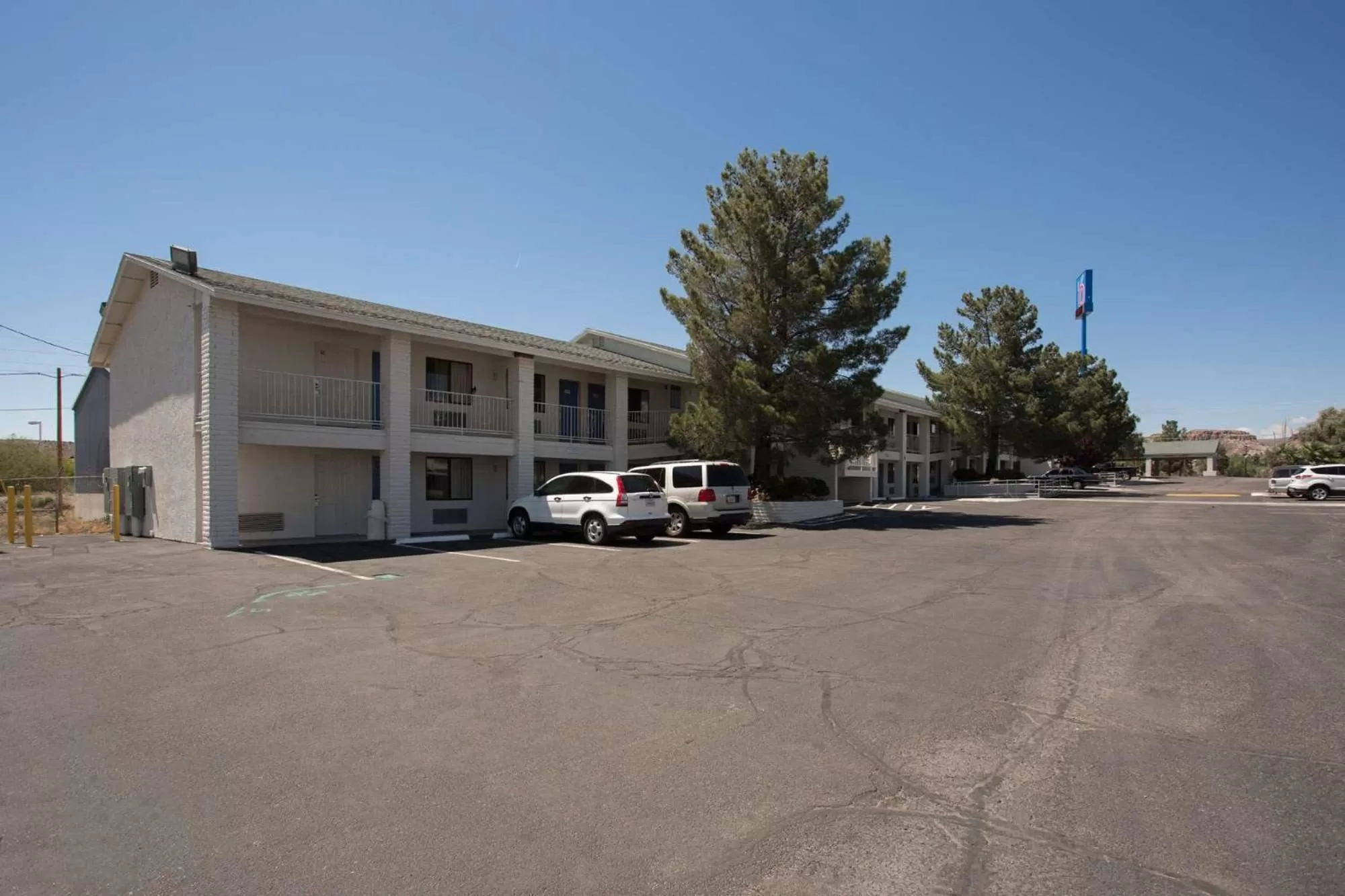 Property building in Motel 6-Kingman, AZ - Route 66 West