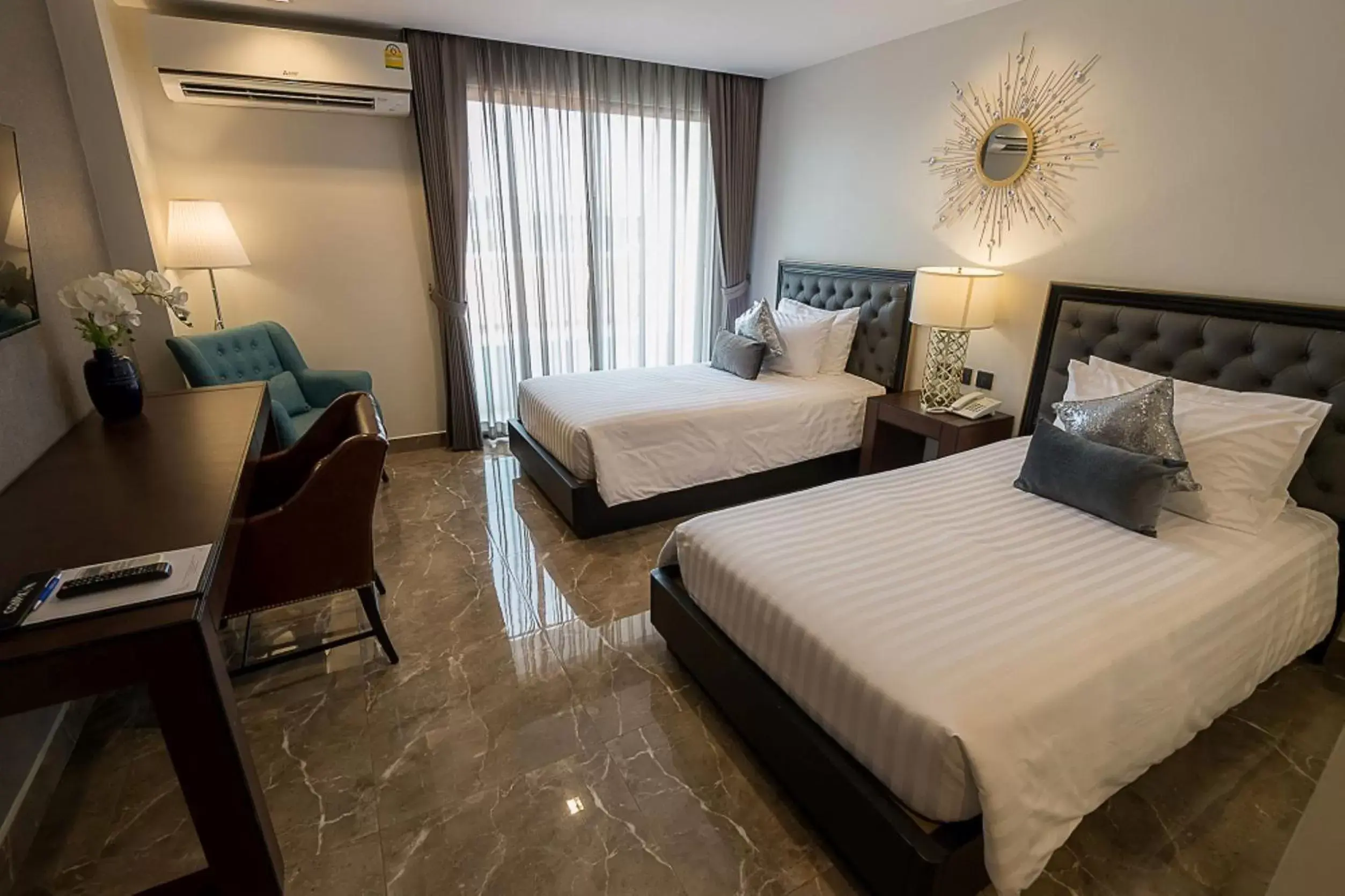 Deluxe Twin Room with Bath in SN Connx - SHA Plus Deluxe Twin Room with Bath in SN Connx - SHA Plus