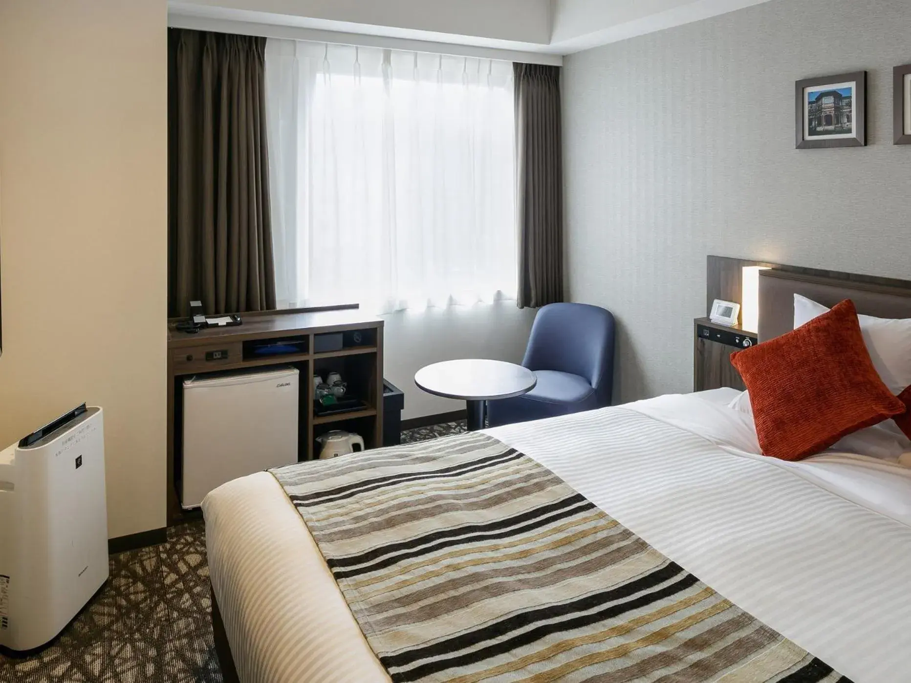 Standard Queen Room - single occupancy - Non-Smoking in Hotel Mystays Kagoshima Tenmonkan Standard Queen Room - single occupancy - Non-Smoking in Hotel Mystays Kagoshima Tenmonkan