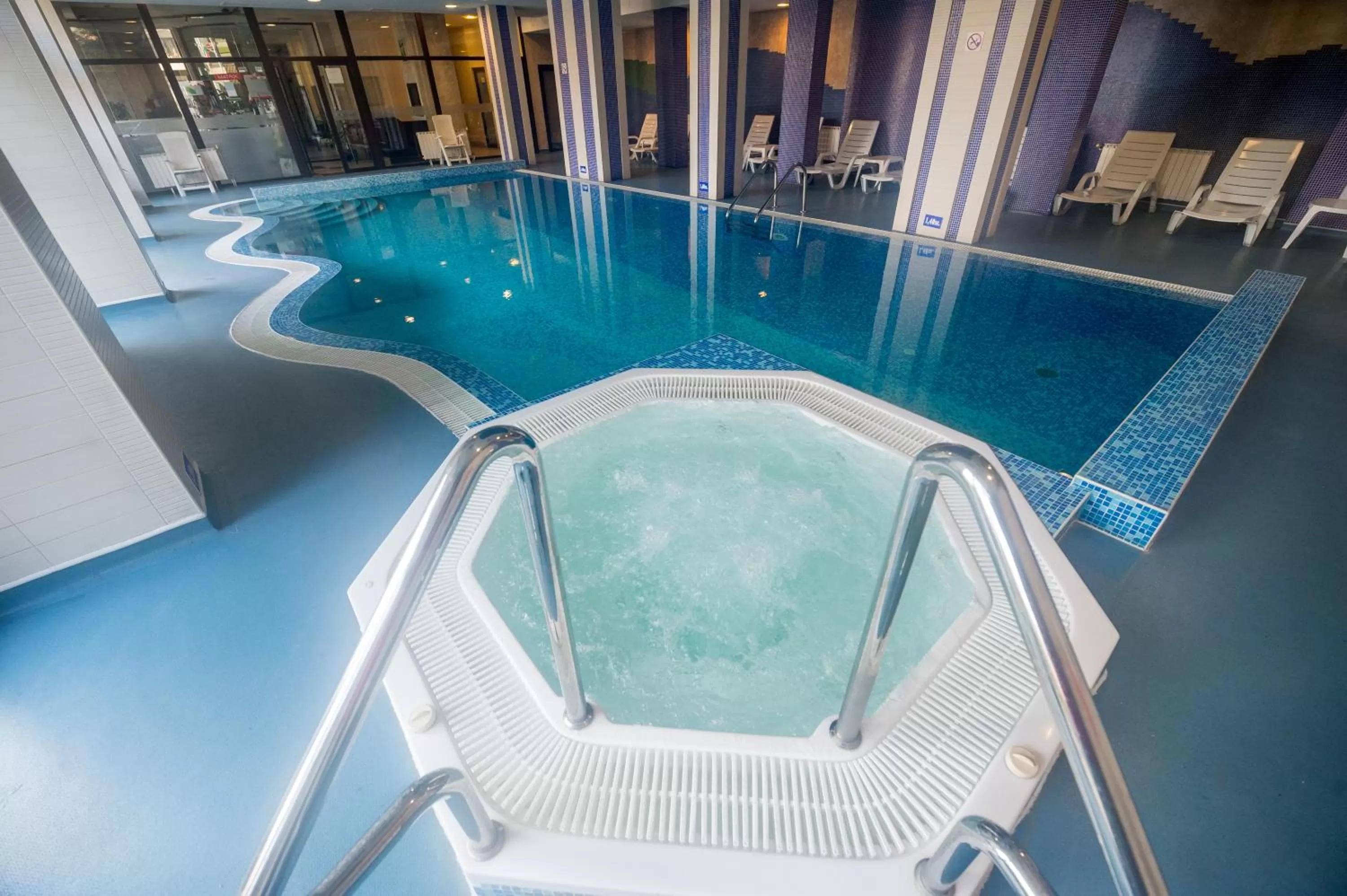 Rhodopi Home Hotel Chepelare- Half Board & Wellness