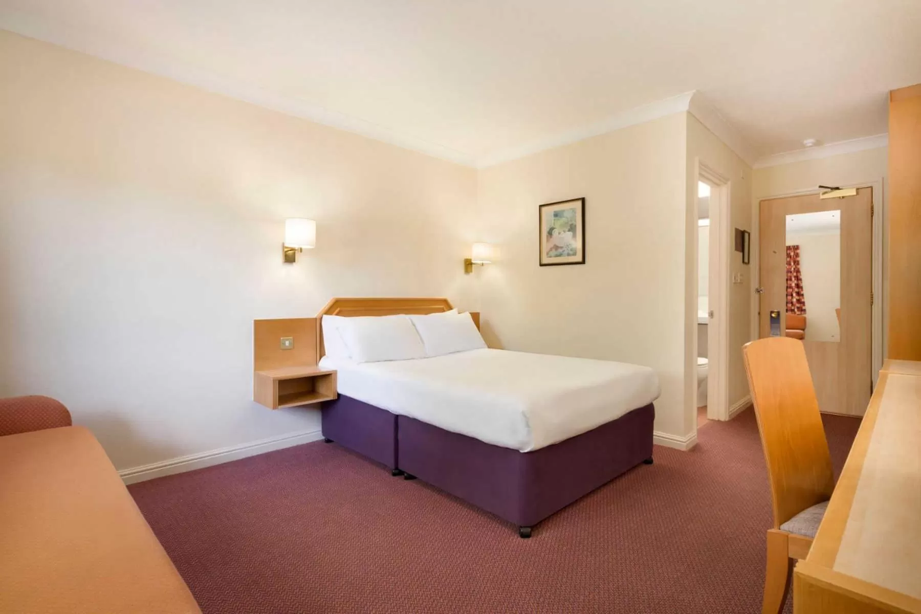 Bed in Days Inn Stafford