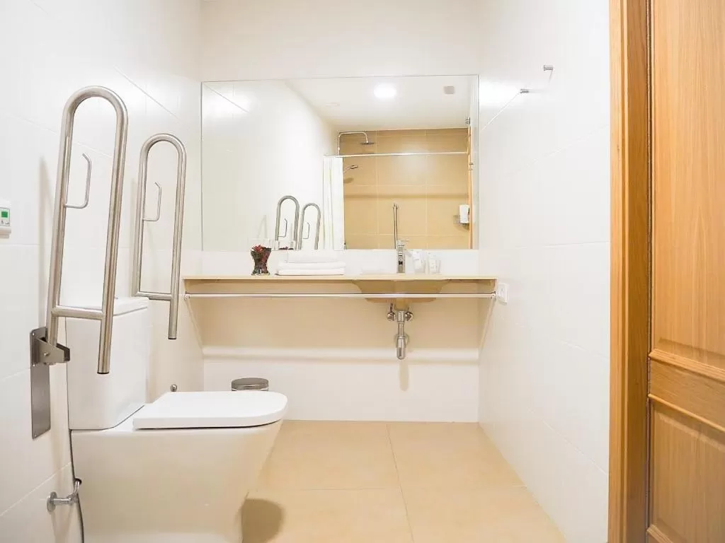 Toilet in Hotel La Terraza